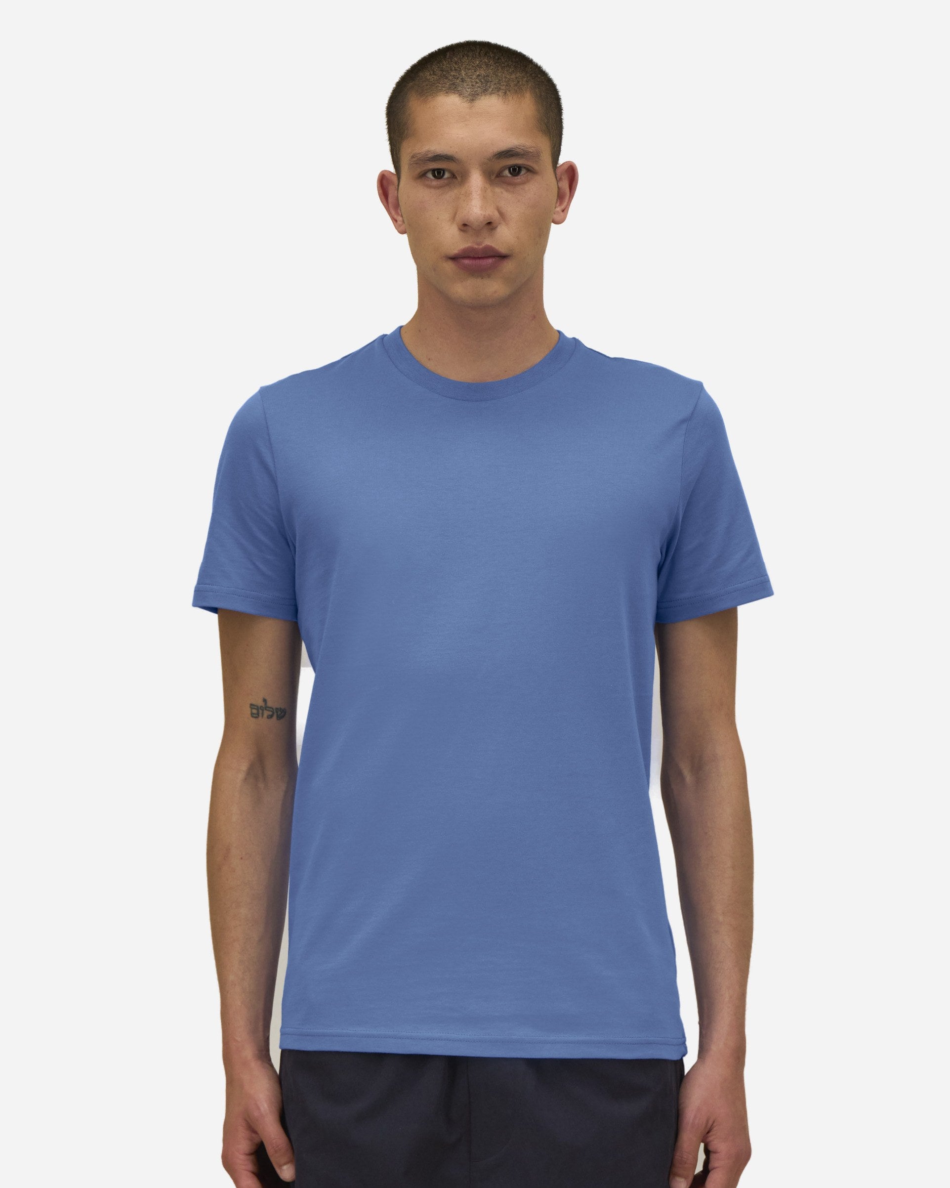 T-shirt unisexe Crafter Couleurs porté, coloris Bright Blue