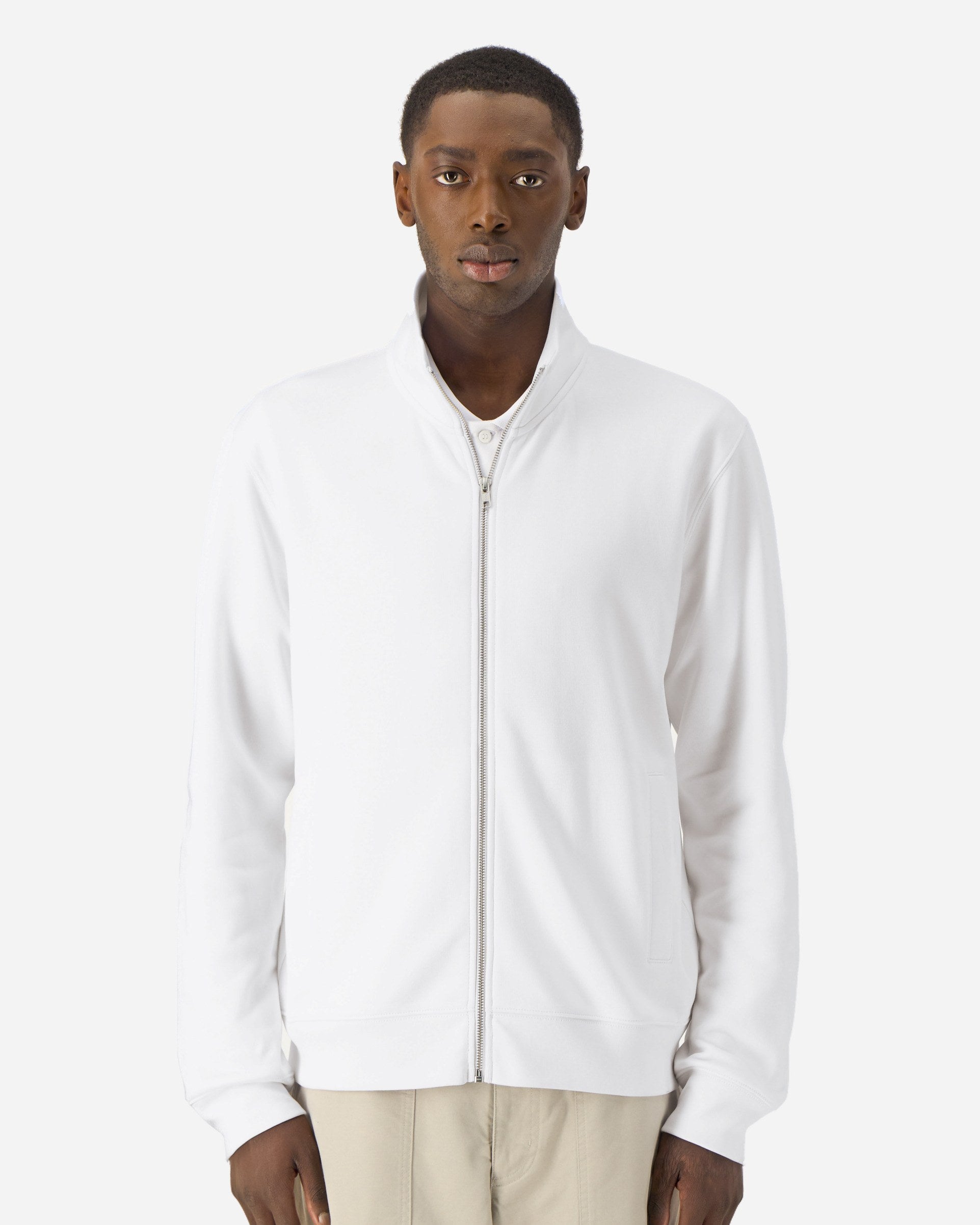 Sweat zippé unisexe Trailer 2.0 porté, coloris White