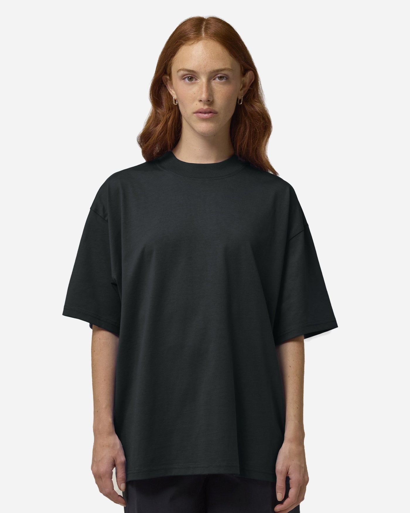 T-shirt unisexe Blaster 2.0 porté, coloris Black