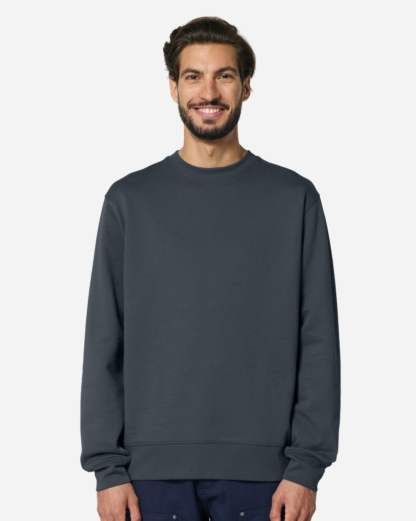 Sweat unisexe Changer 2.0 porté, coloris India Ink Grey