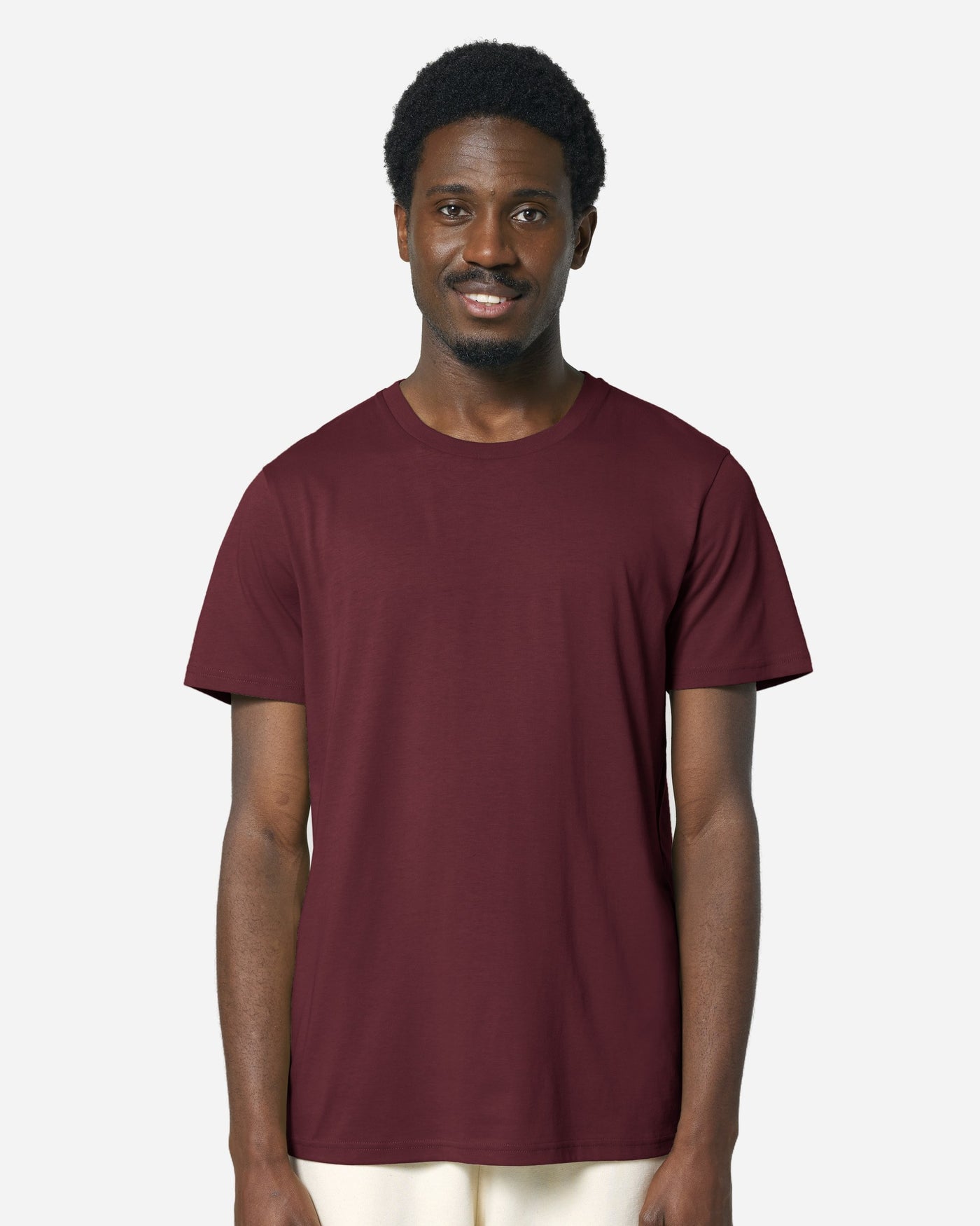 T-shirt unisexe Crafter porté, coloris Burgundy