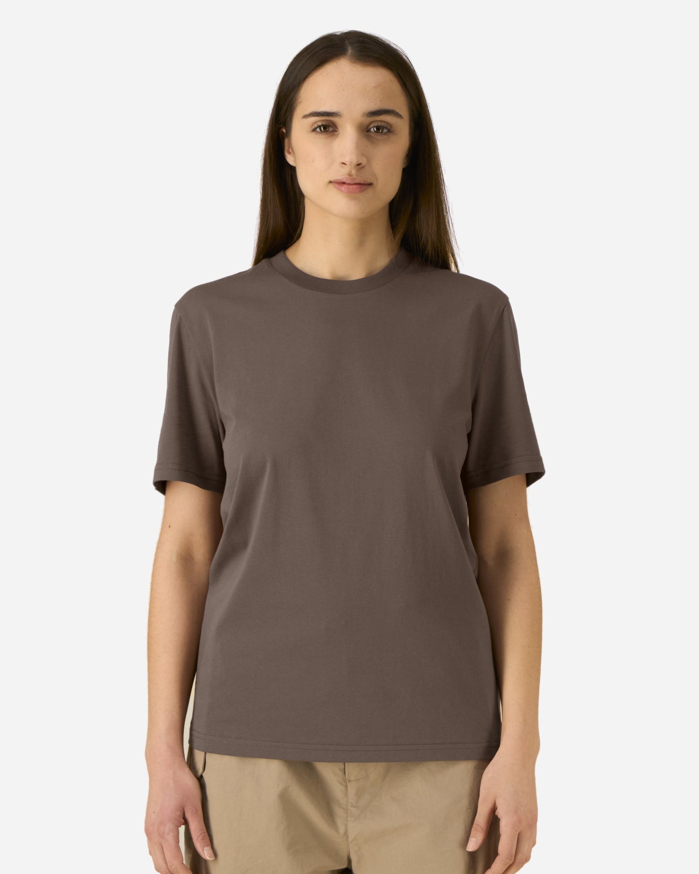 T-shirt unisexe Crafter porté, coloris Mocha