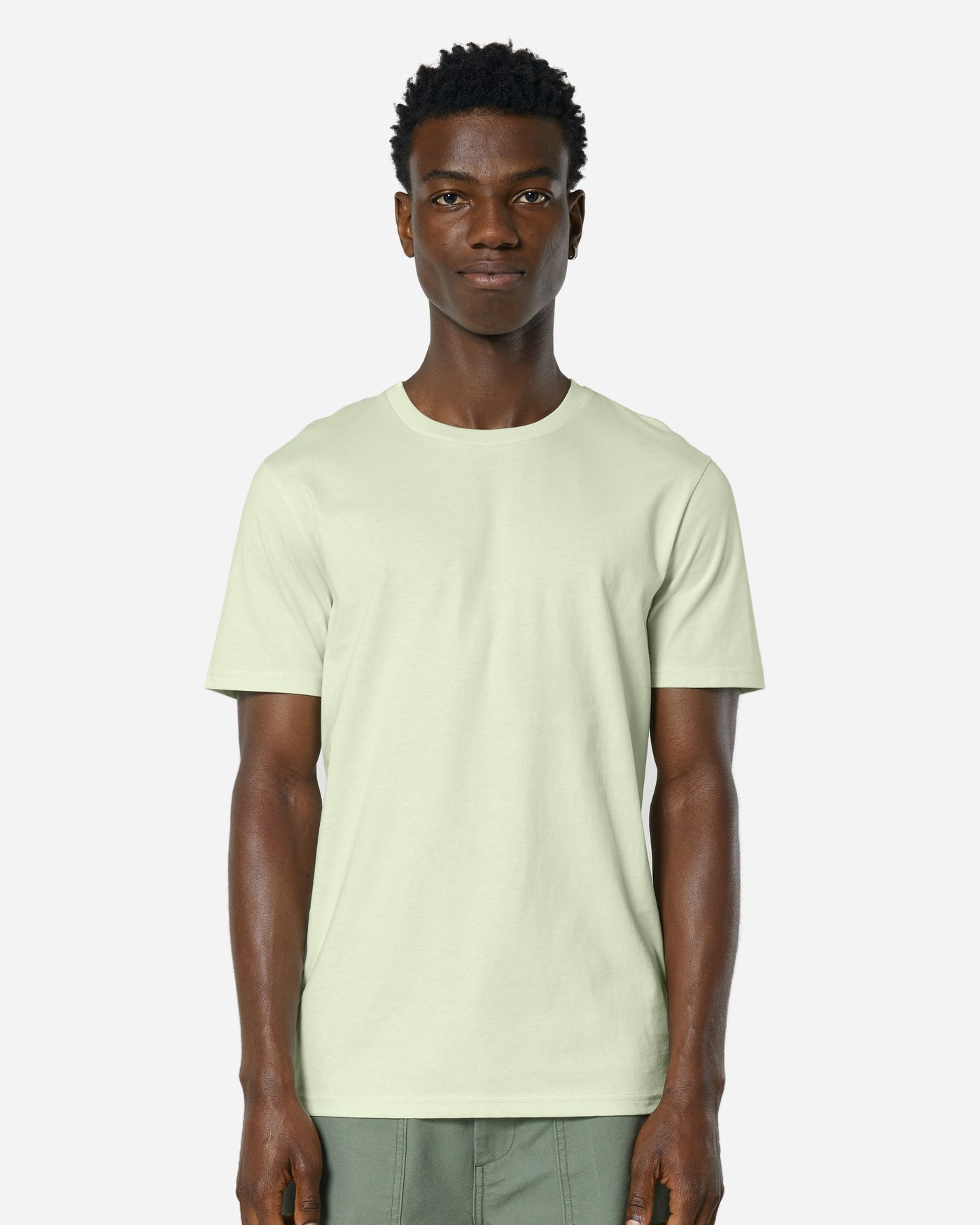 T-shirt unisexe Crafter Couleurs porté, coloris Stem Green