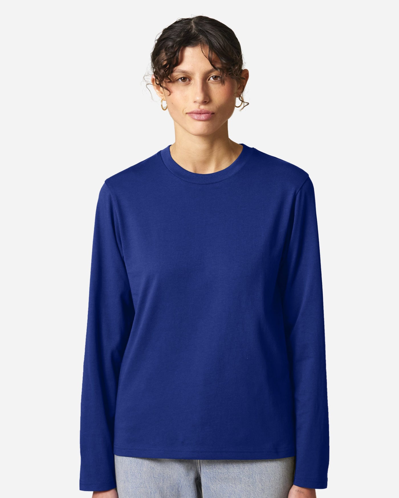 T-shirt unisexe Creator 2.0 Long Sleeve porté, coloris Worker Blue