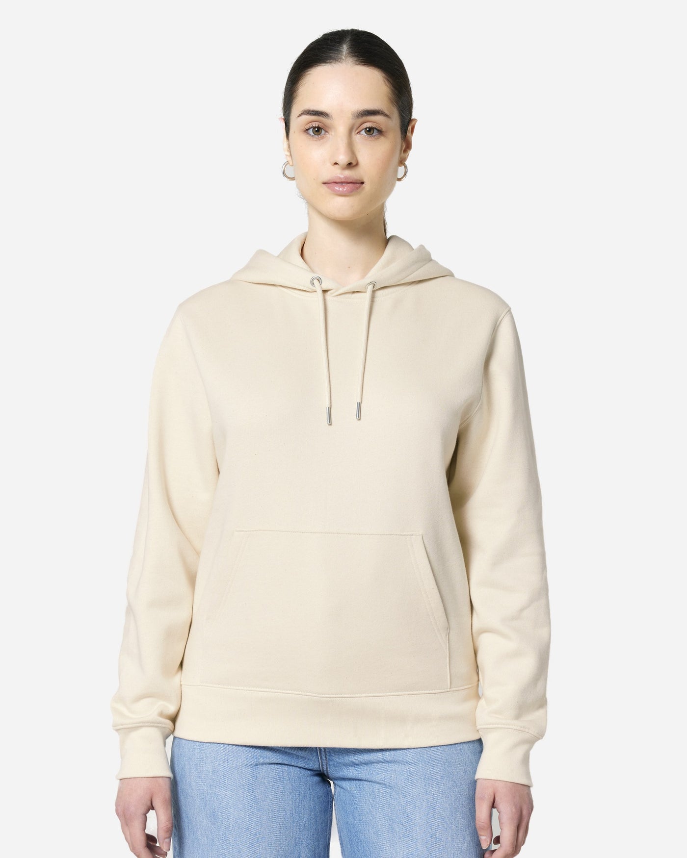 Sweat à capuche unisexe Cruiser 2.0 porté, coloris Natural Raw