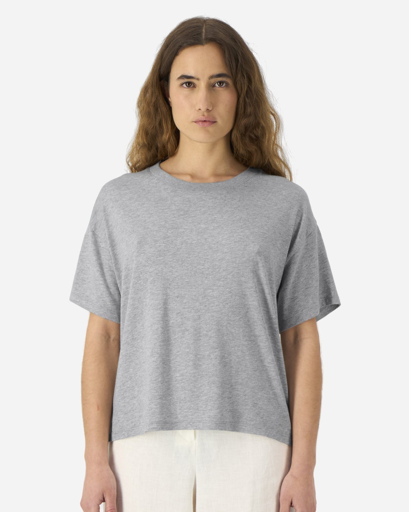 T-shirt femme Stella Etta porté, coloris Heather Grey