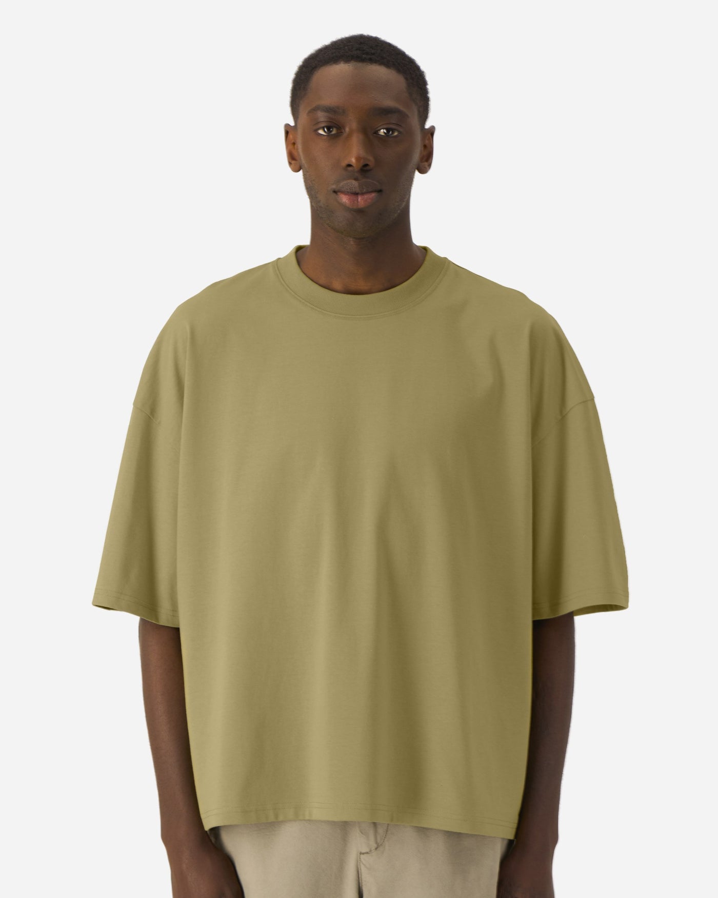 T-shirt unisexe Hypster porté, coloris Faded Olive
