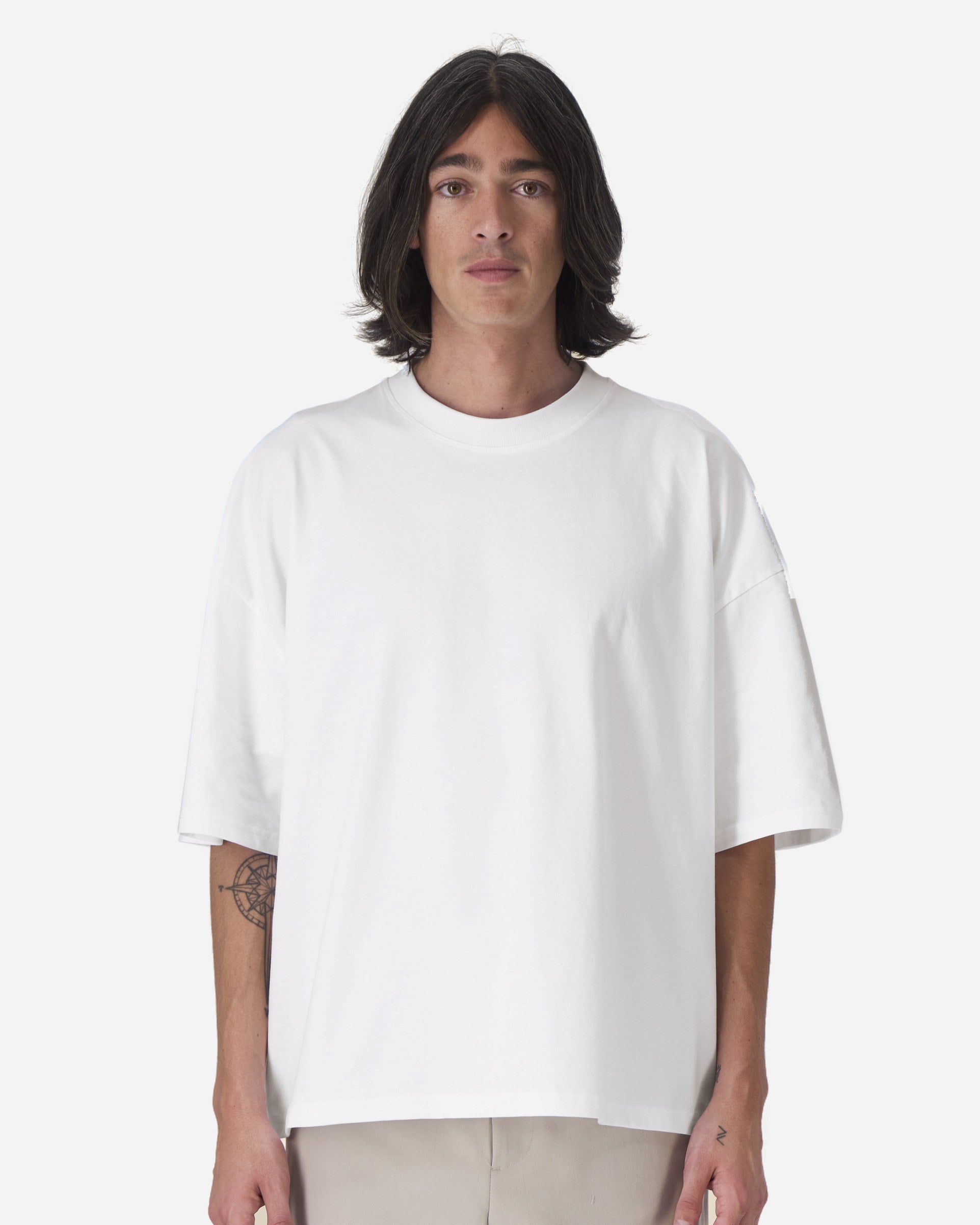 T-shirt unisexe Hypster porté, coloris White