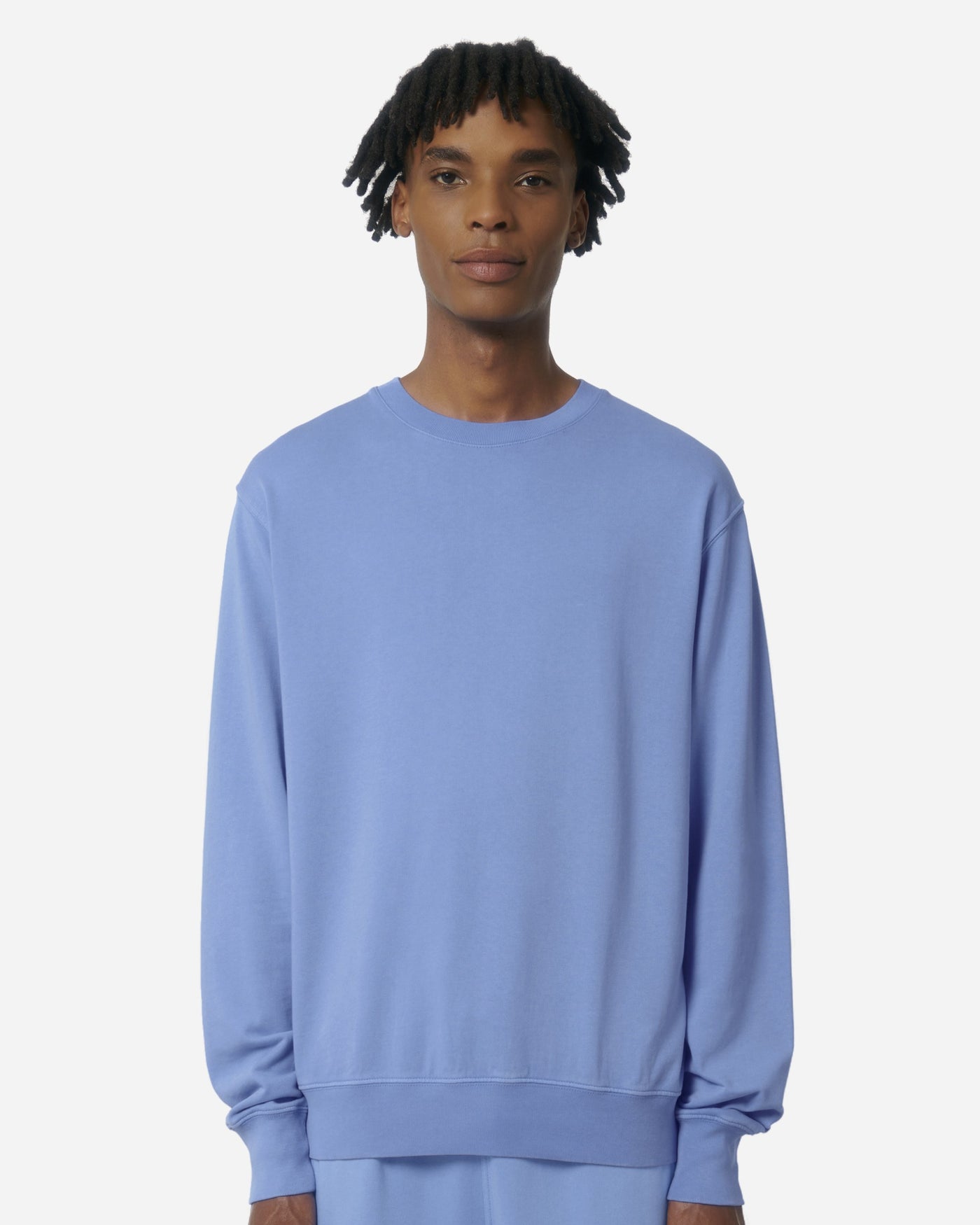 Sweat unisexe Matcher Vintage porté, coloris G. Dyed Swimmer Blue