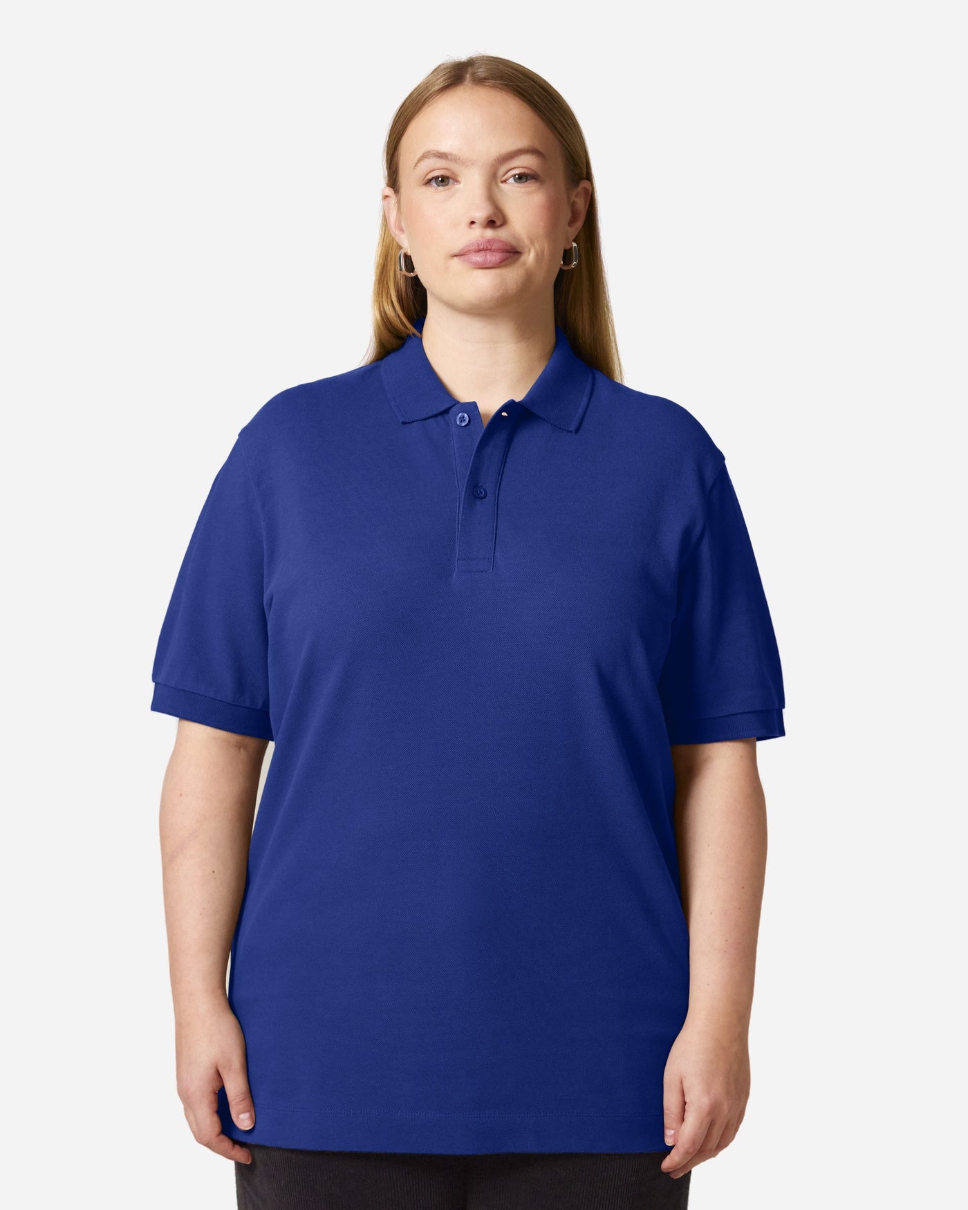 Polo unisexe Prepster 2.0 porté, coloris Worker Blue