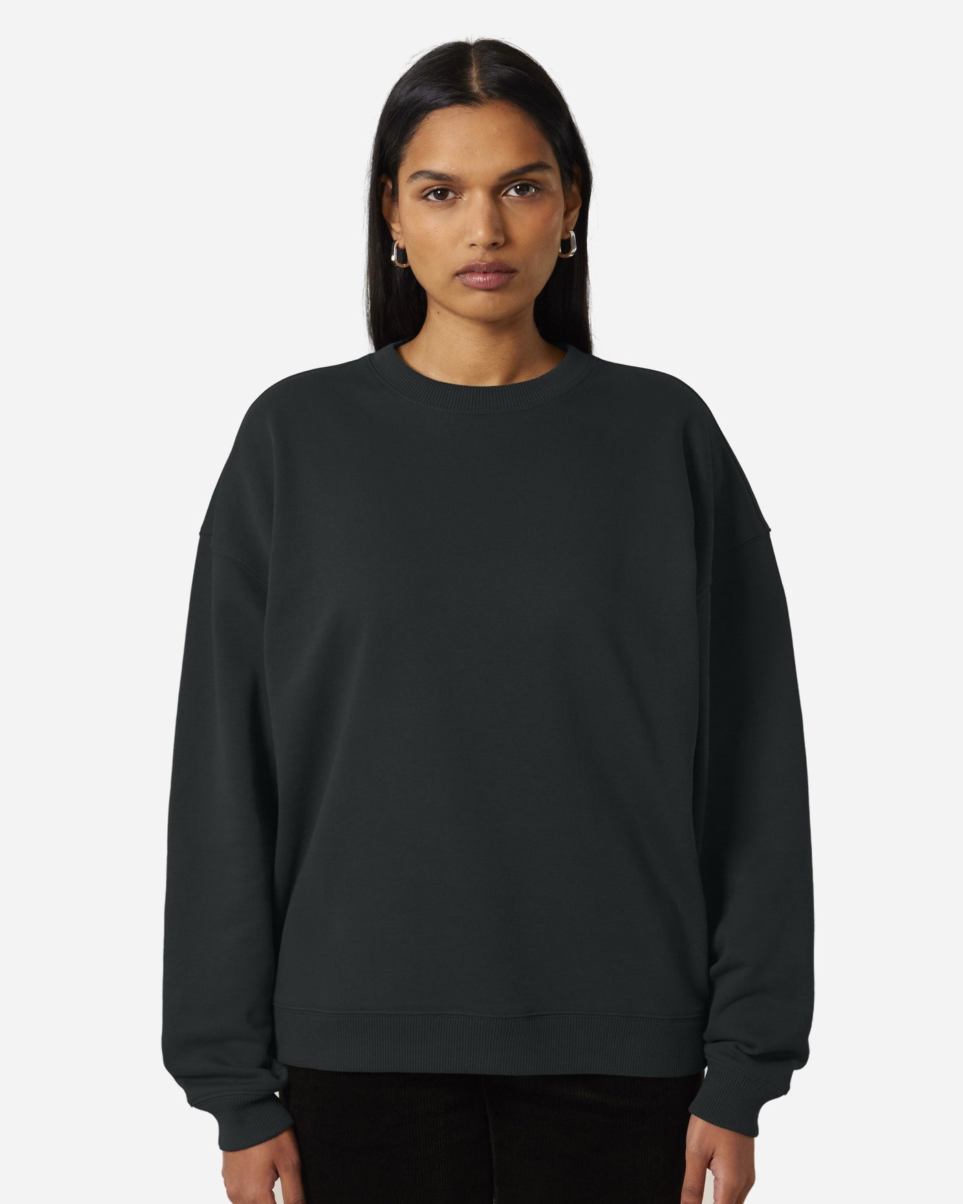 Sweat unisexe Radder 2.0 porté, coloris Black