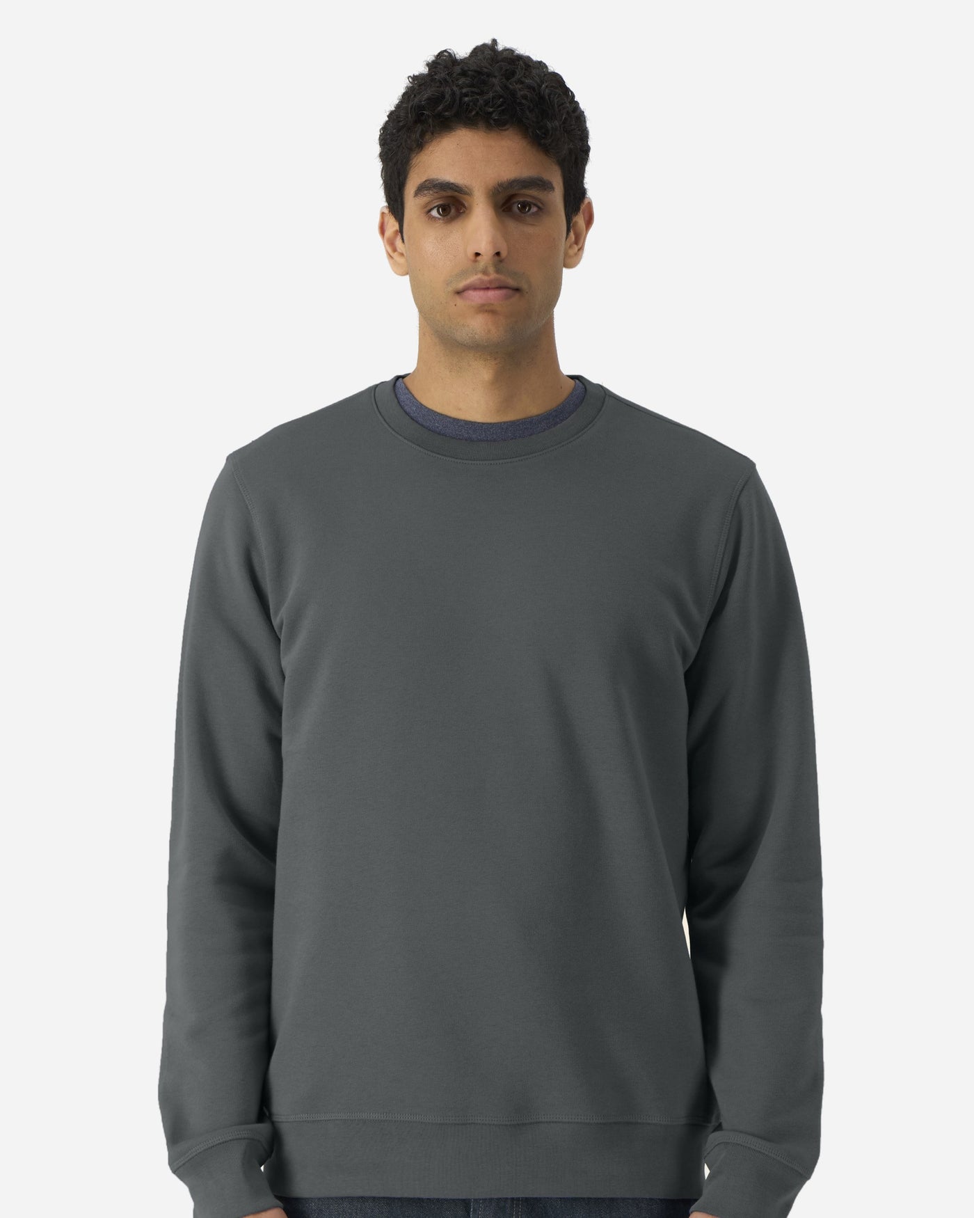 Sweat unisexe Roller porté, coloris Anthracite