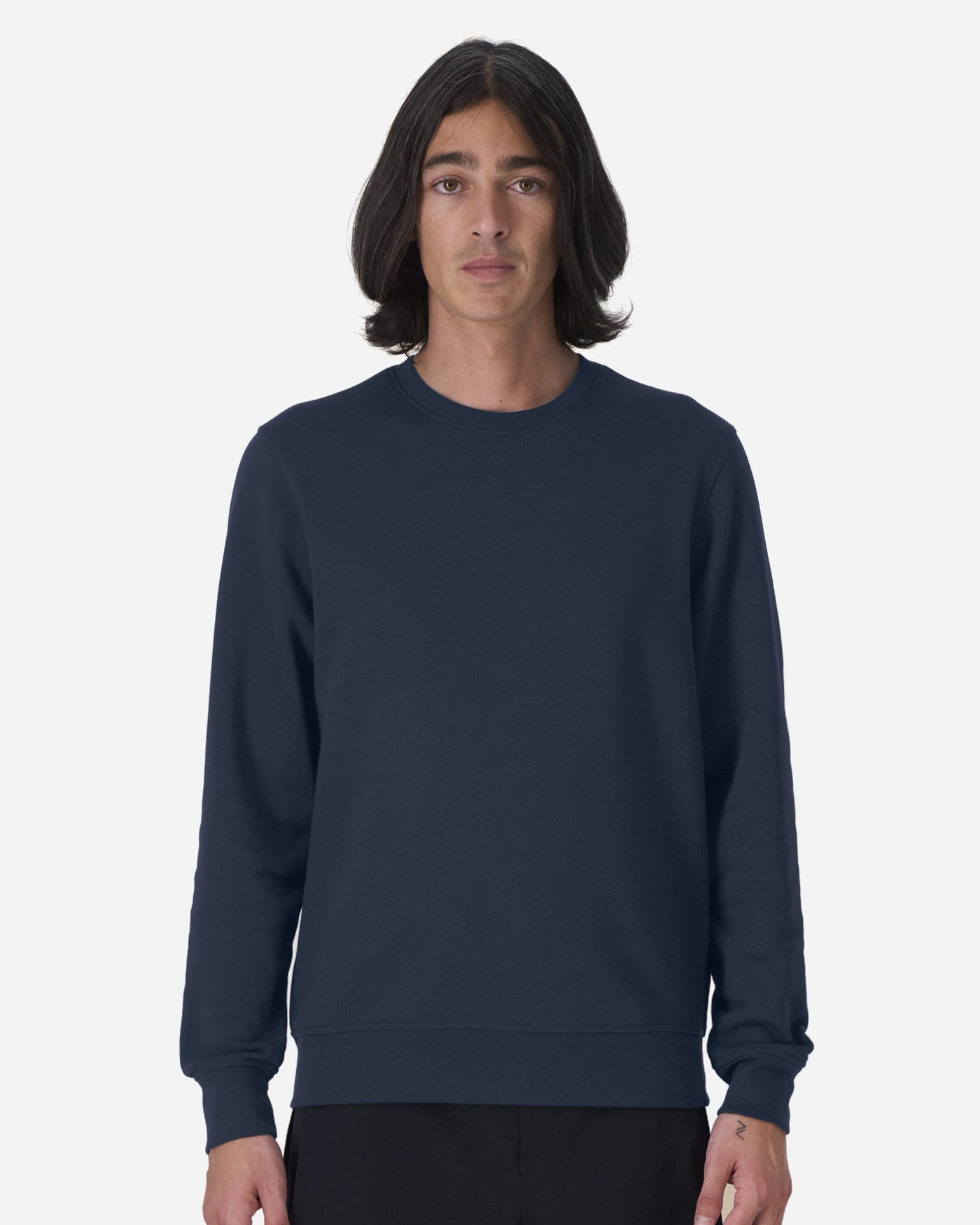 Sweat unisexe Roller porté, coloris French Navy