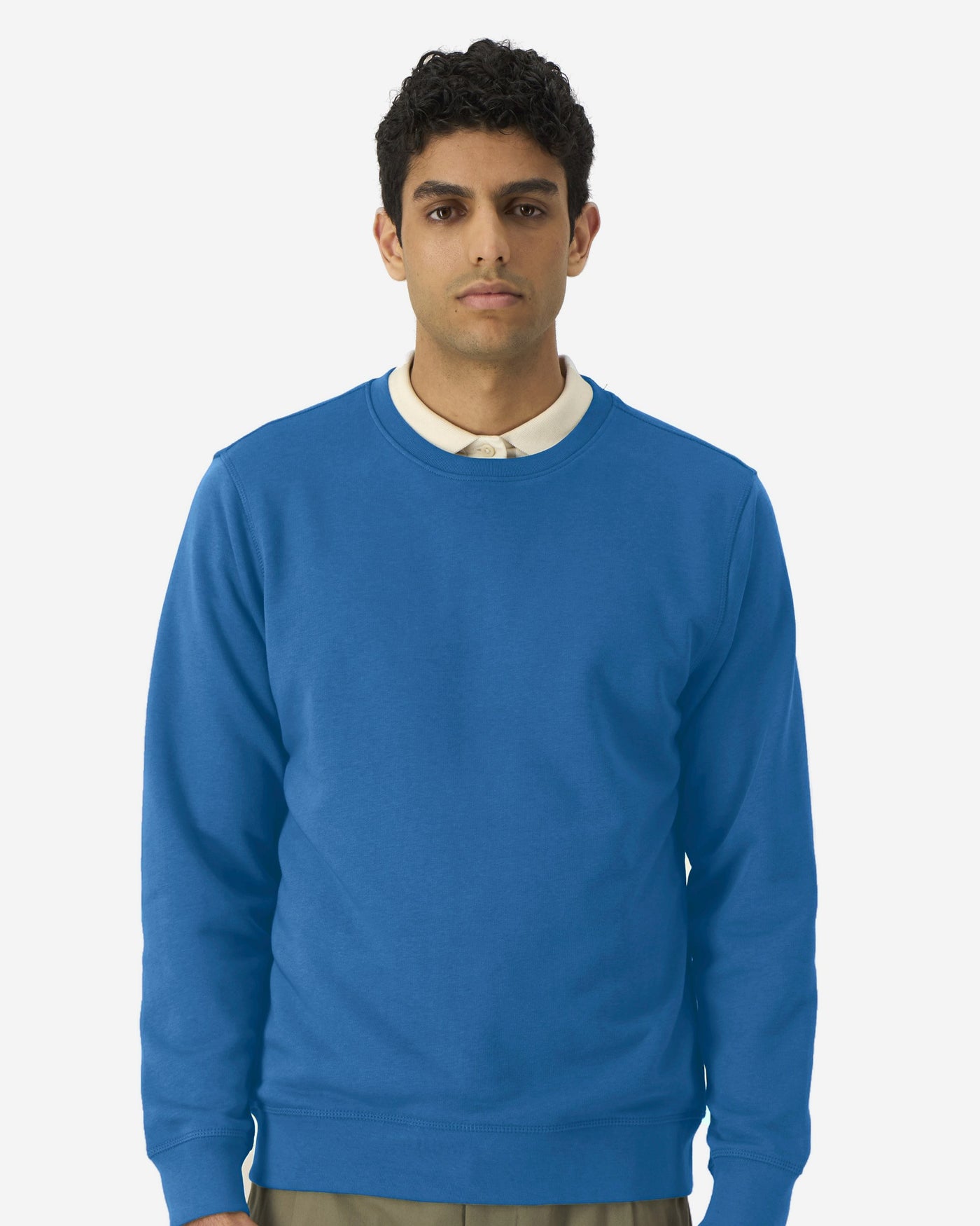 Sweat unisexe Roller porté, coloris Royal Blue