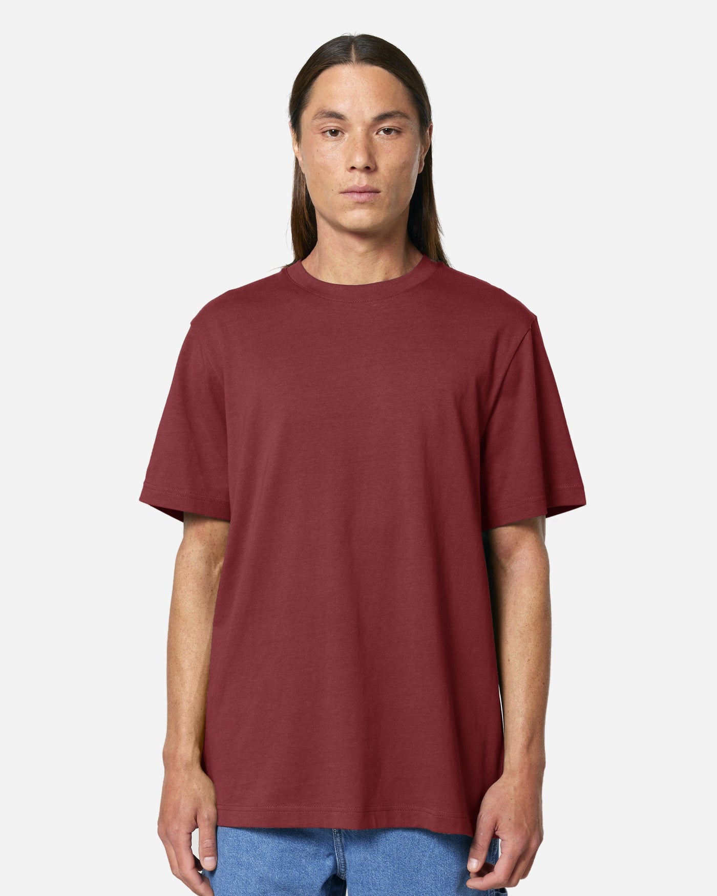 T-shirt unisexe Sparker 2.0 porté, coloris Red Earth