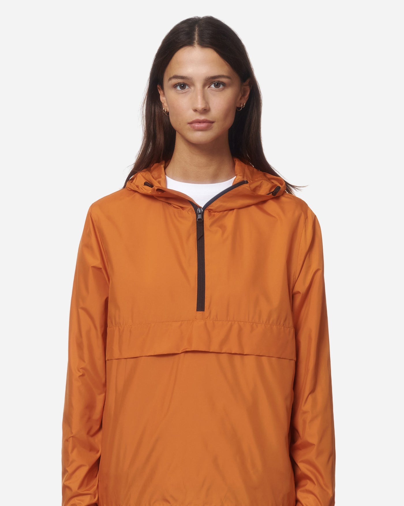 Anorak unisexe Speeder porté, coloris Flame Orange