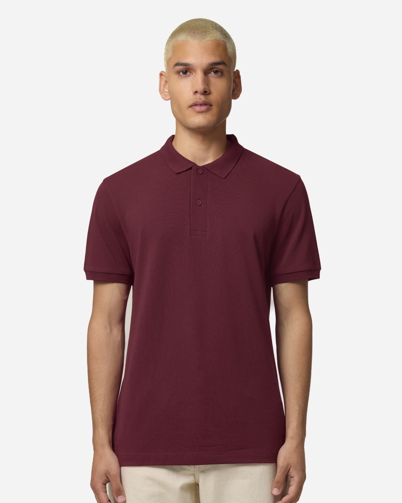 Polo homme Stanley Coaster porté, coloris Burgundy