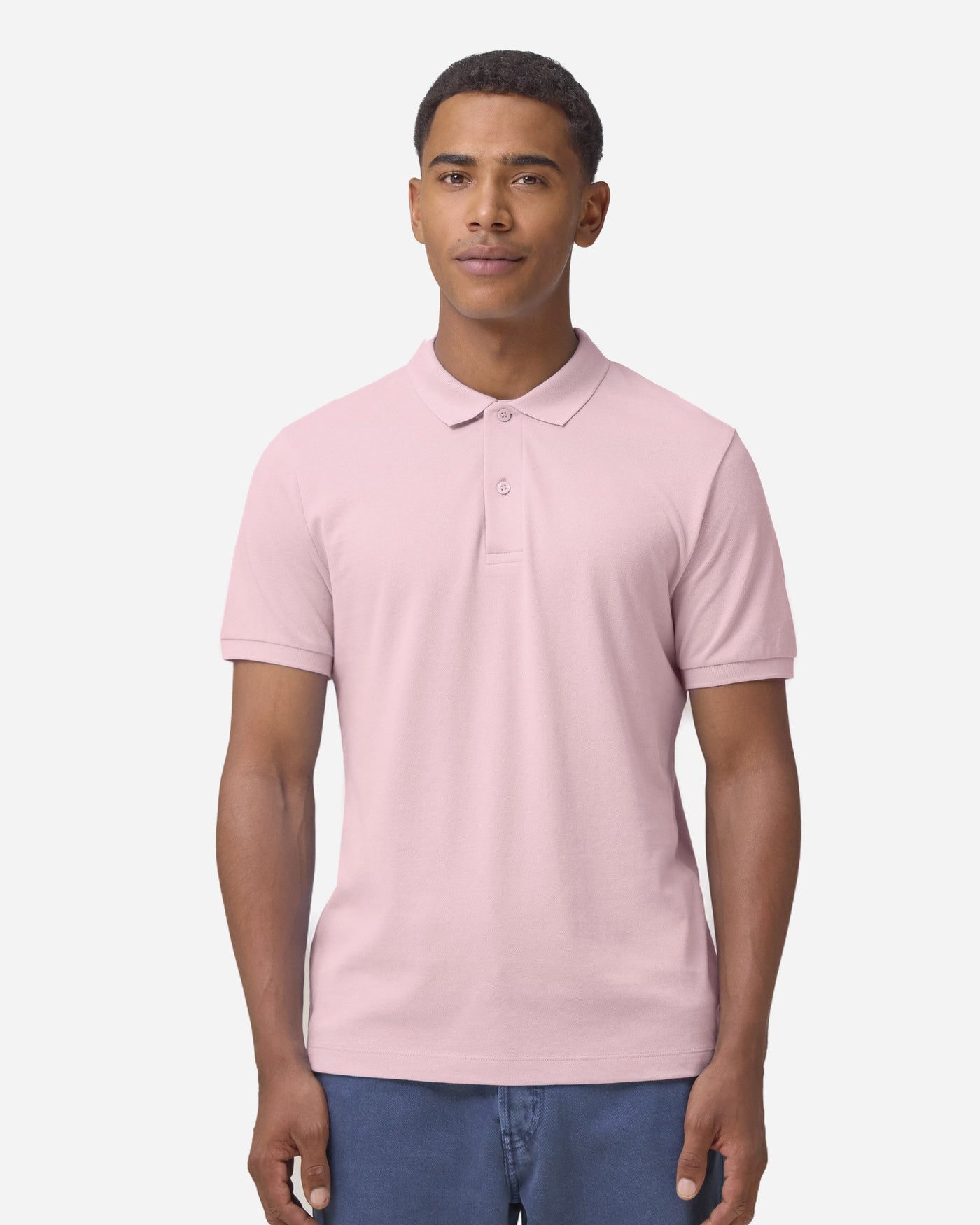 Polo homme Stanley Coaster porté, coloris Cotton Pink