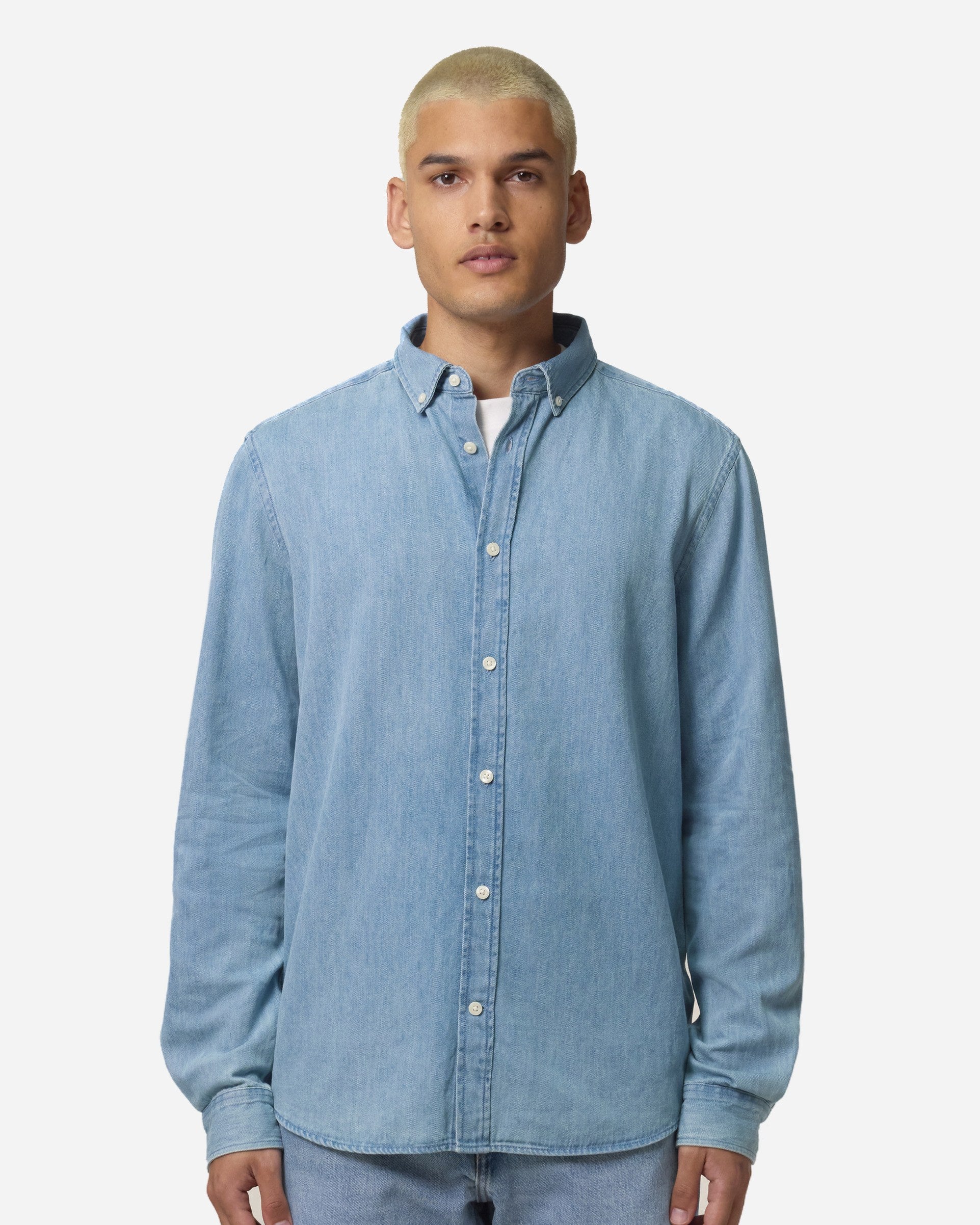 Chemise en jean homme Stanley Denim Shirt porté, coloris Light Wash