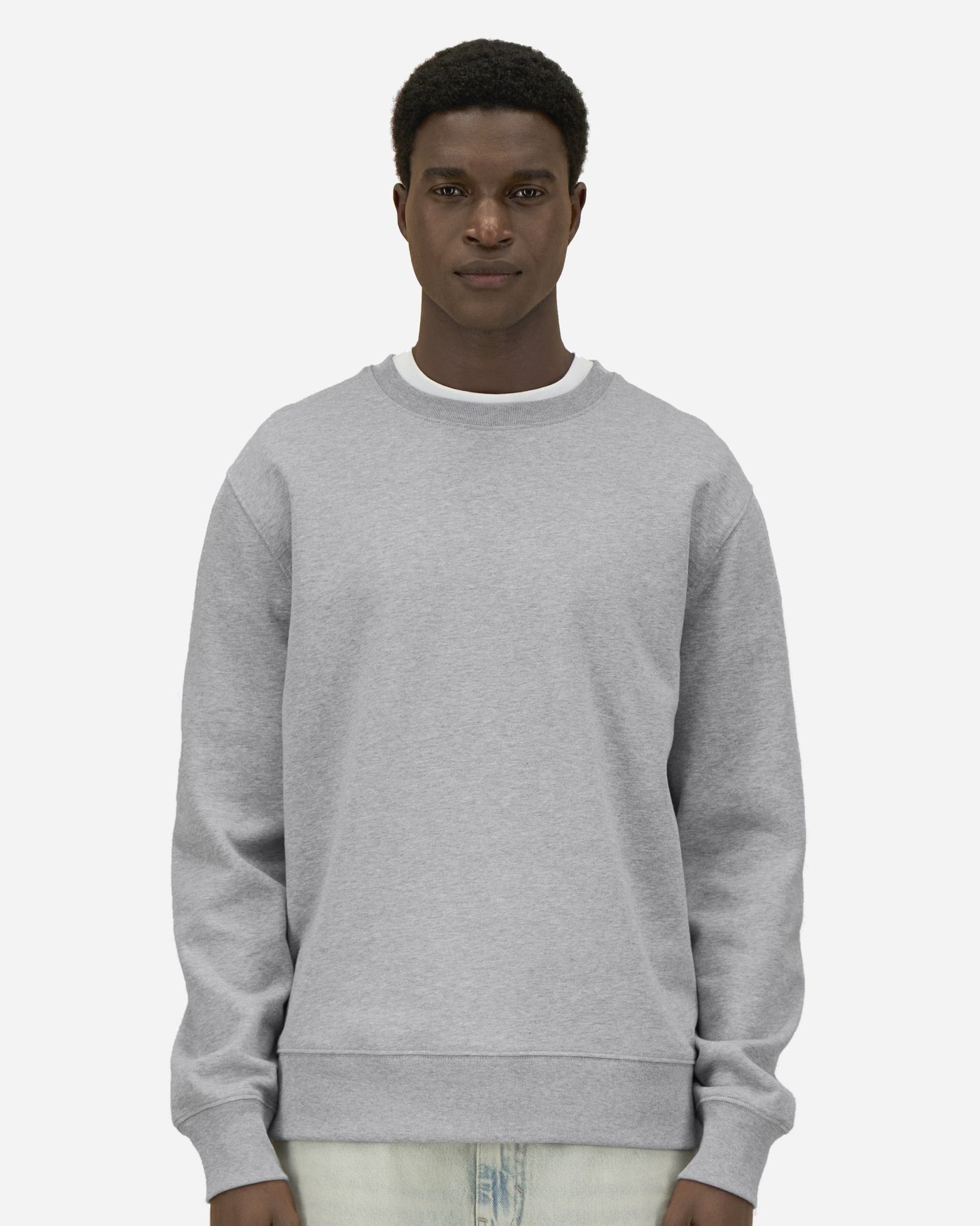 Sweat homme Stanley Thinker porté, coloris Heather Grey