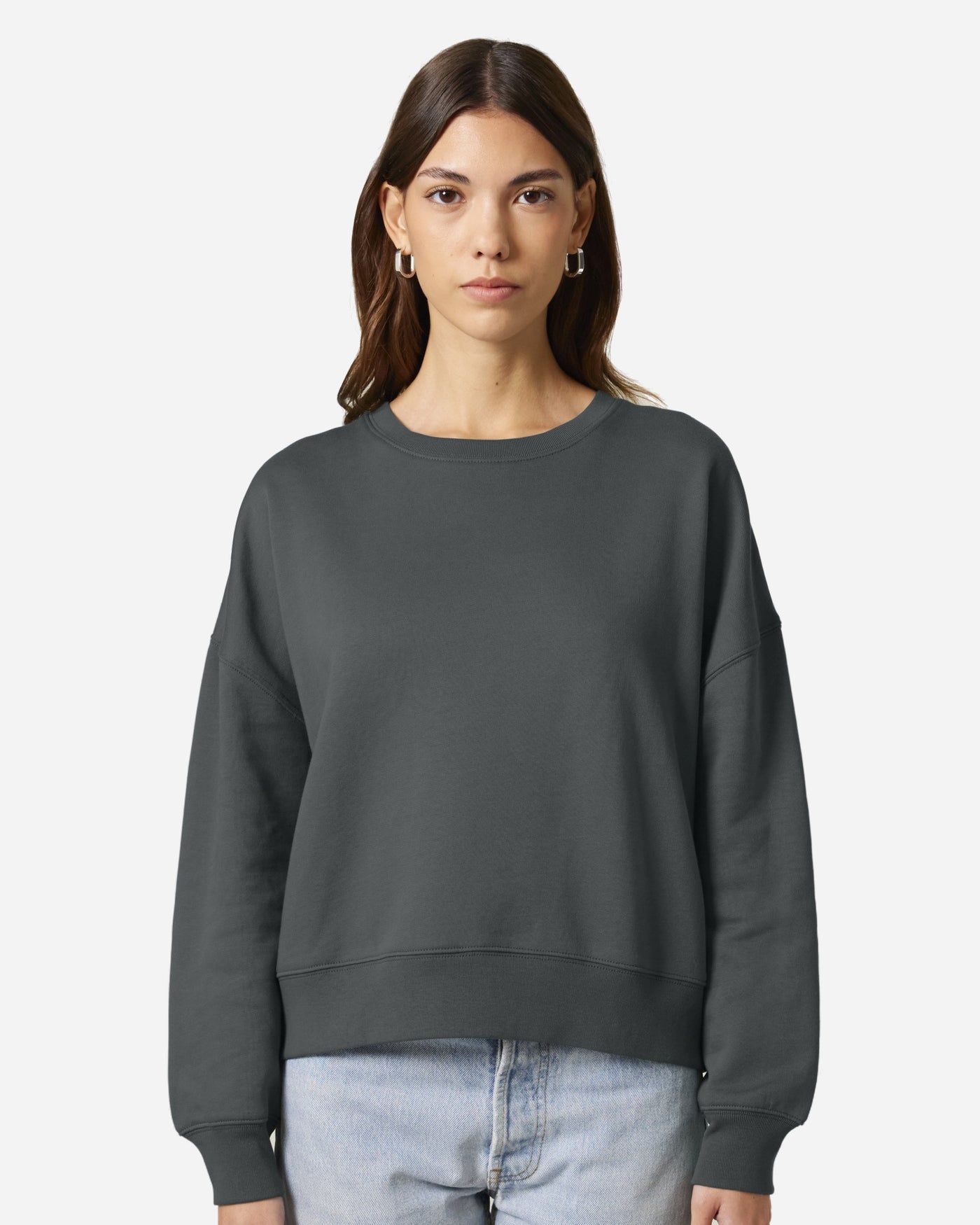 Sweat femme Stella Alma porté, coloris Anthracite