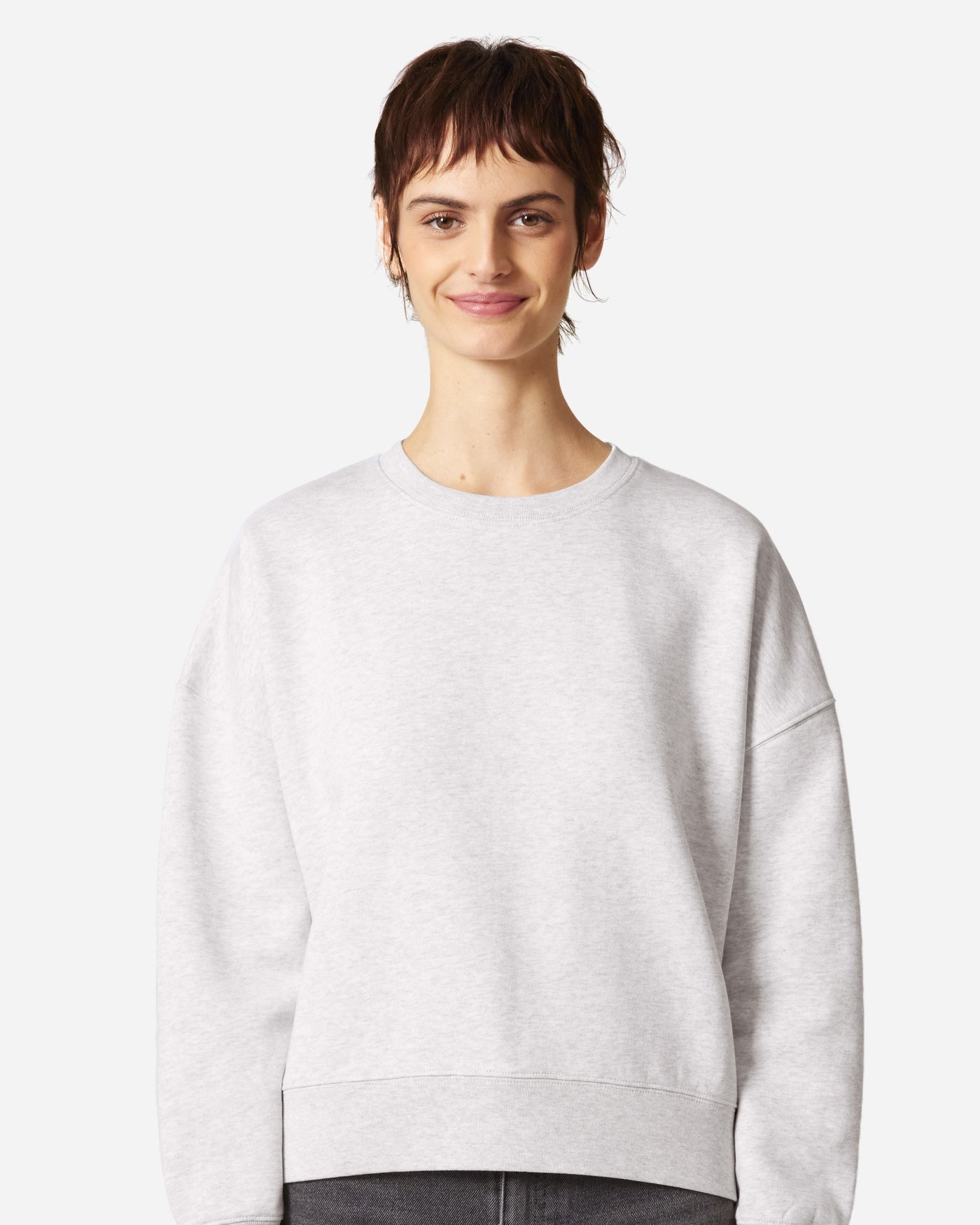 Sweat femme Stella Alma porté, coloris Cool Heather Grey