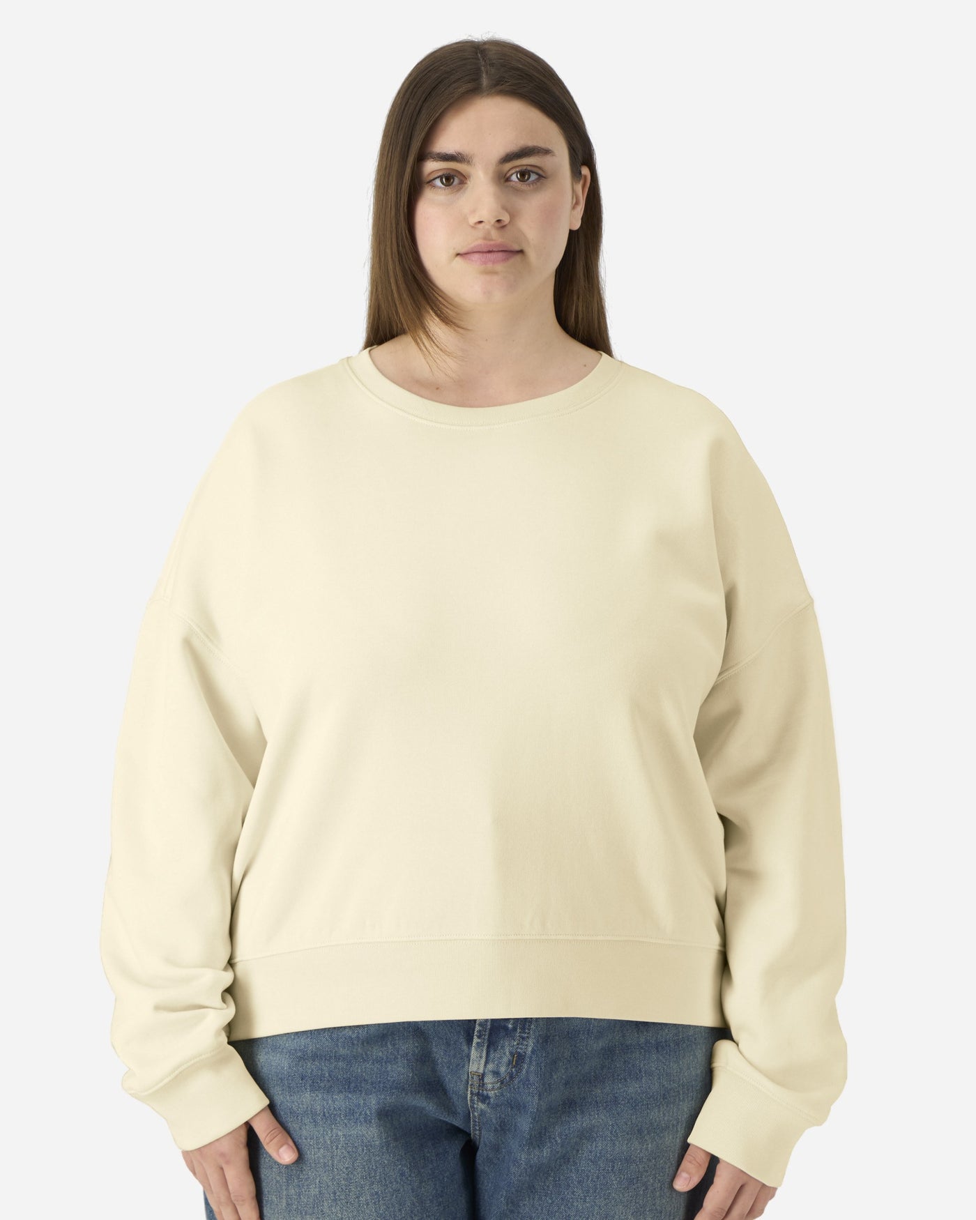 Sweat femme Stella Alma porté, coloris Honey Paper