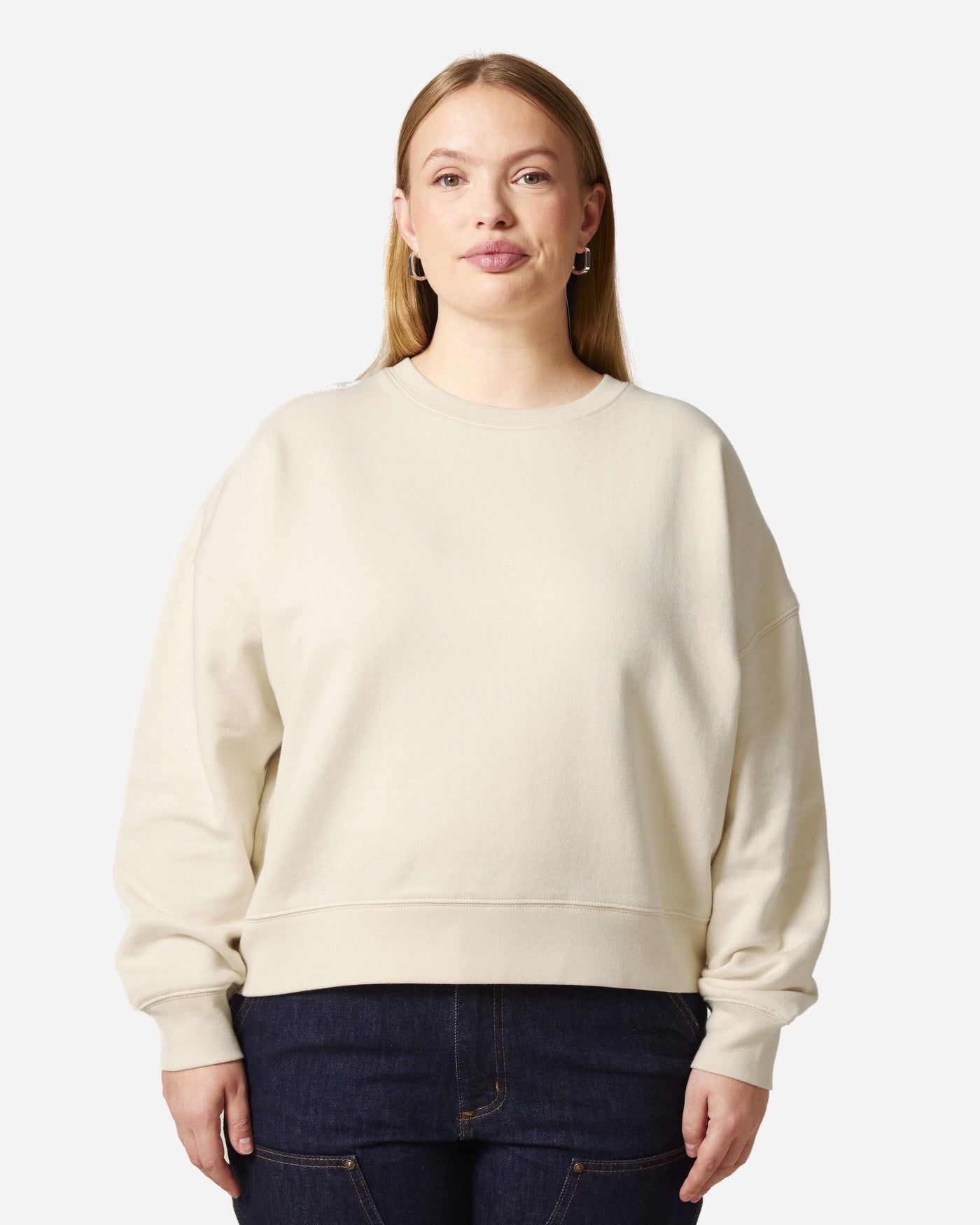 Sweat femme Stella Alma porté, coloris Natural Raw