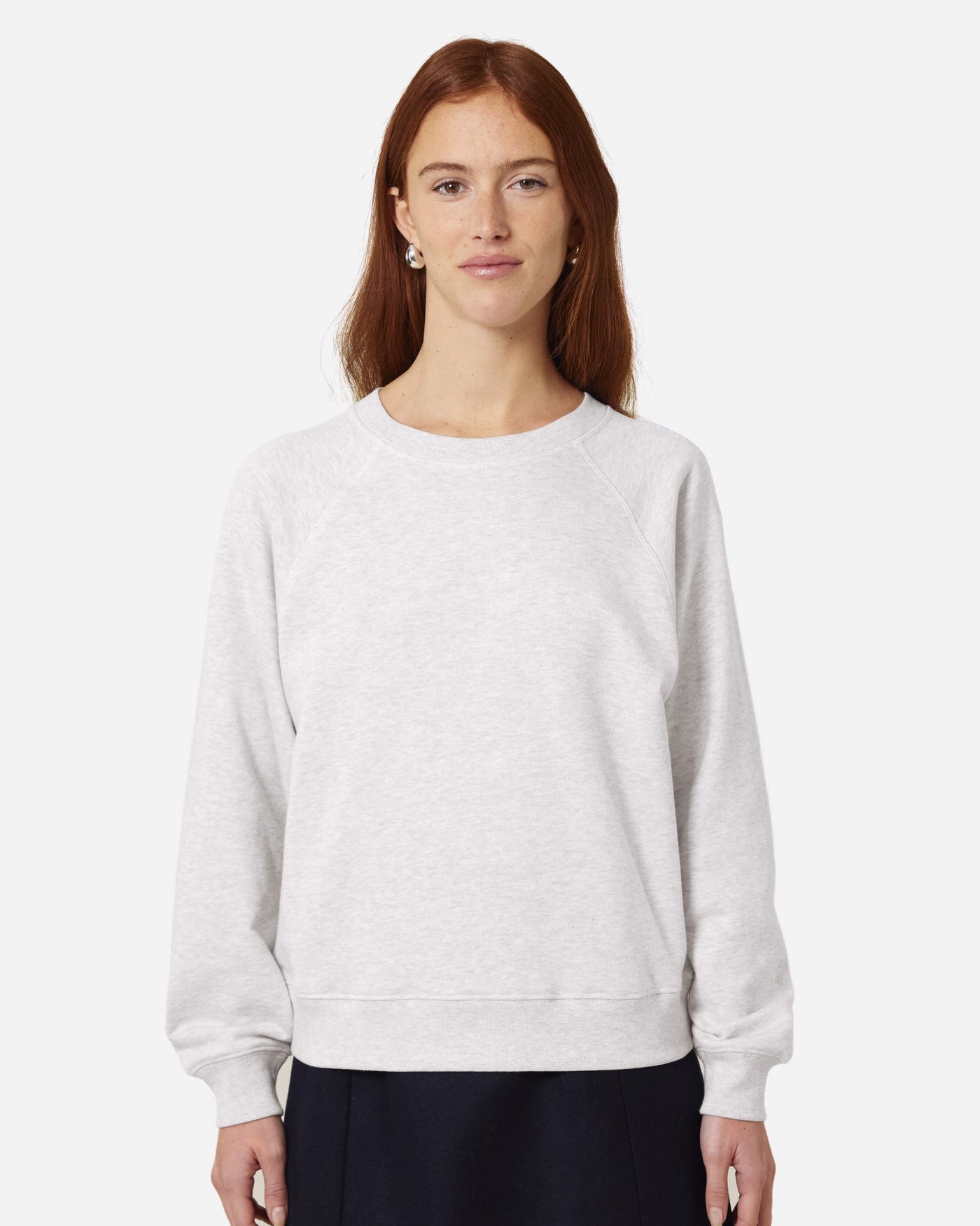 Sweat femme Stella Clara porté, coloris Cool Heather Grey