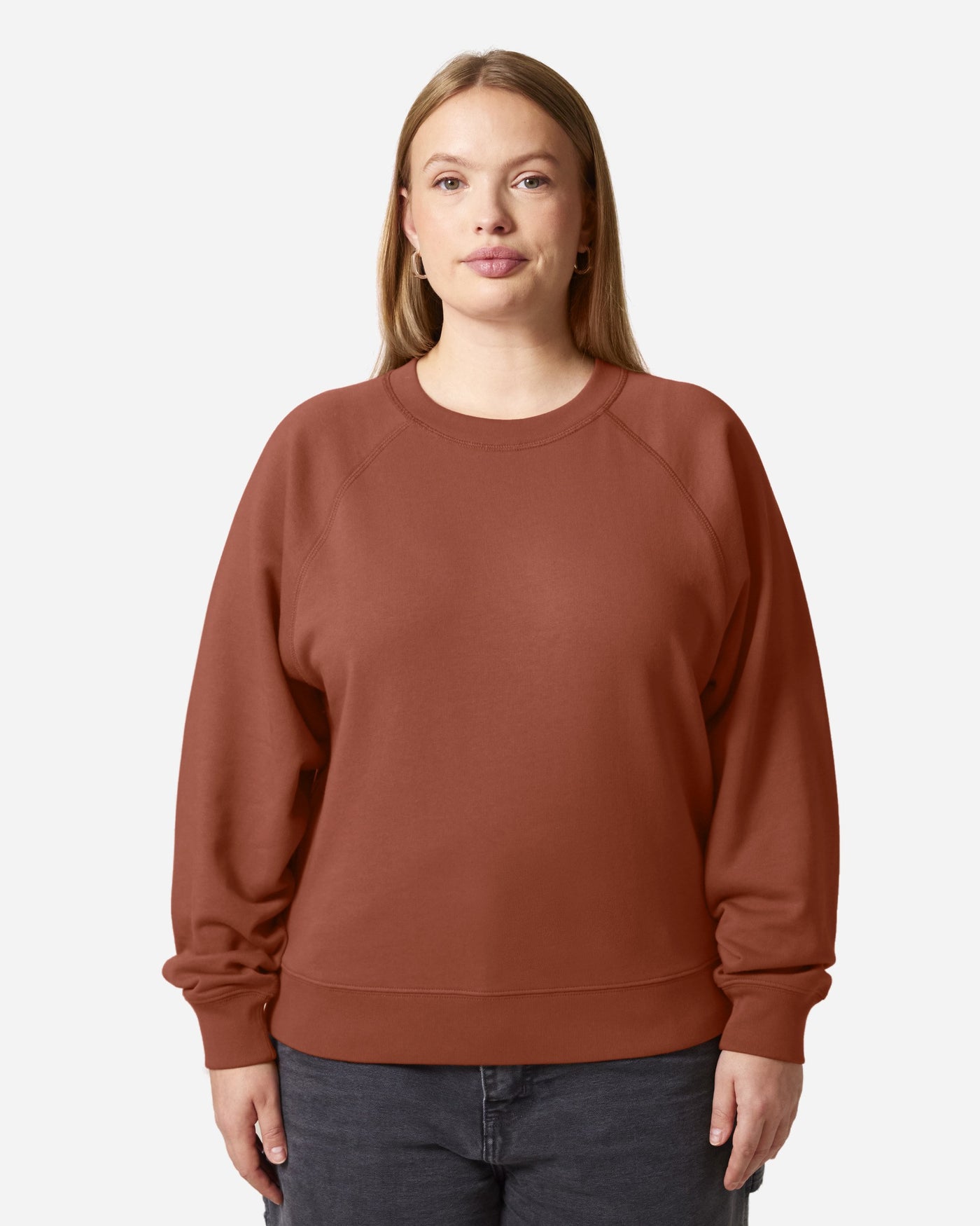 Sweat femme Stella Clara porté, coloris Heritage Brown