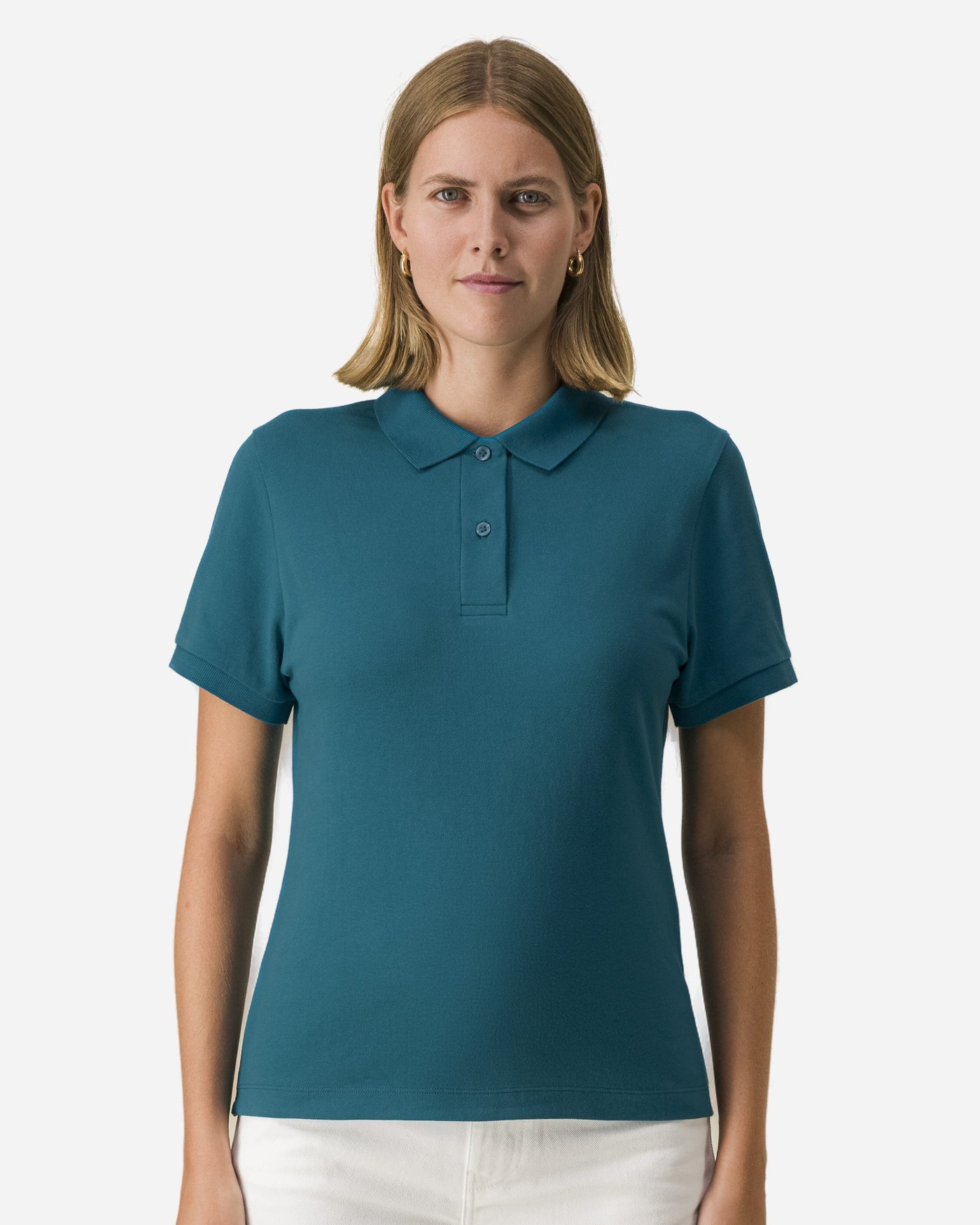 Polo femme Stella Coaster porté, coloris Ocean Depth