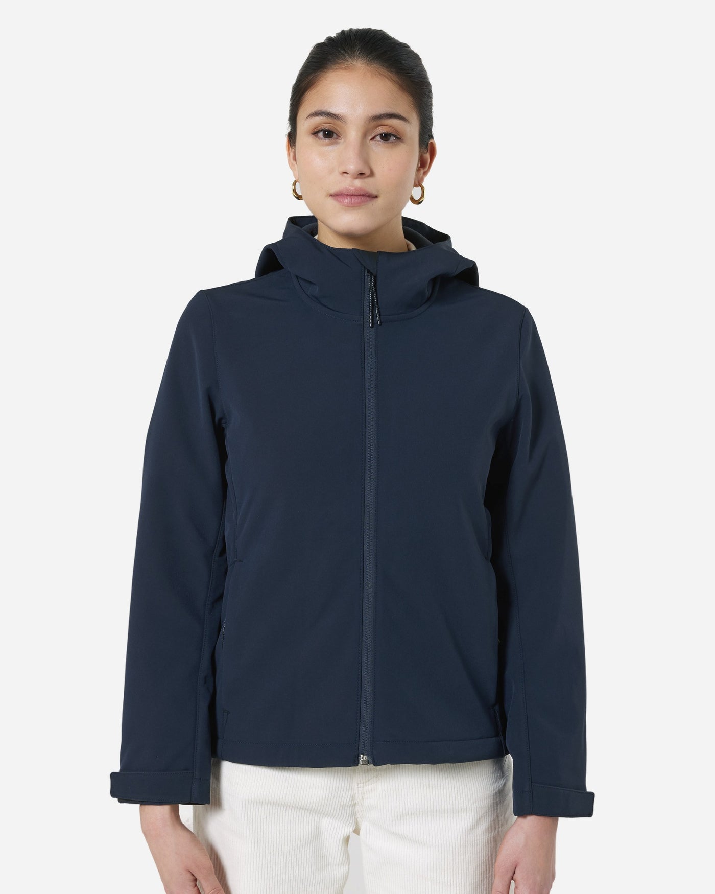 Veste softshell à capuche femme Stella Discoverer porté, coloris French Navy