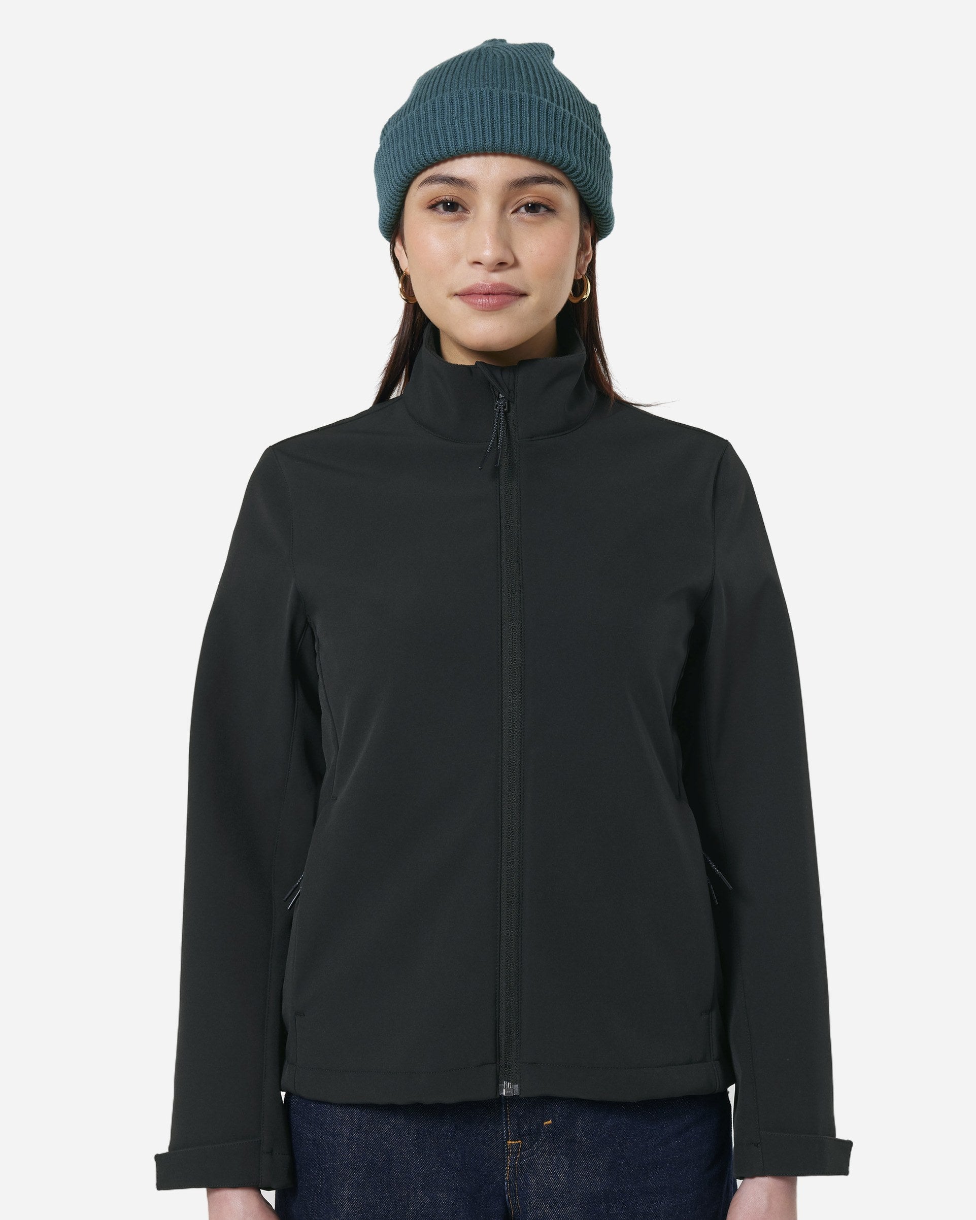 Veste softshell femme Stella Navigator porté, coloris Black