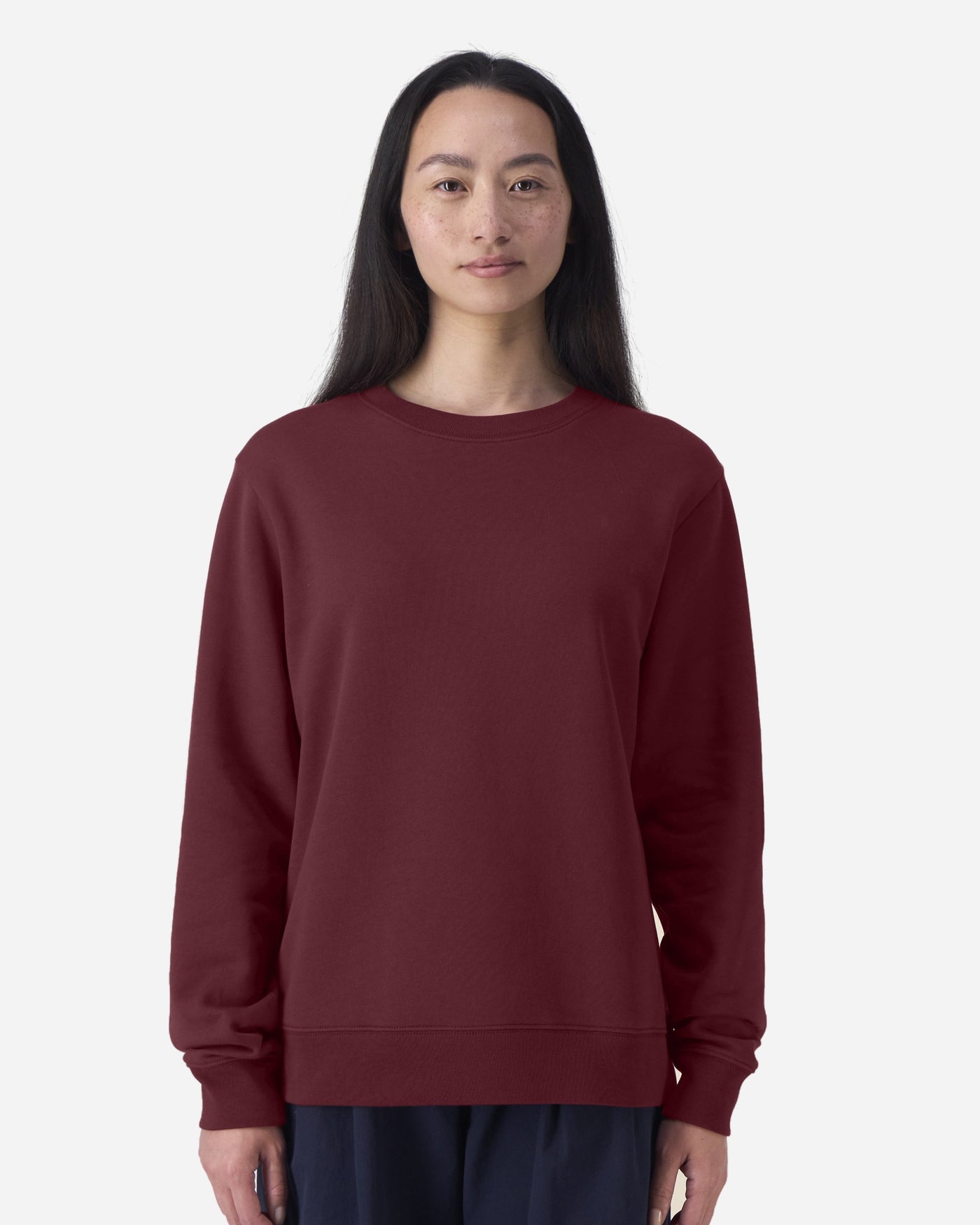 Sweat femme Stella Thinker porté, coloris Burgundy