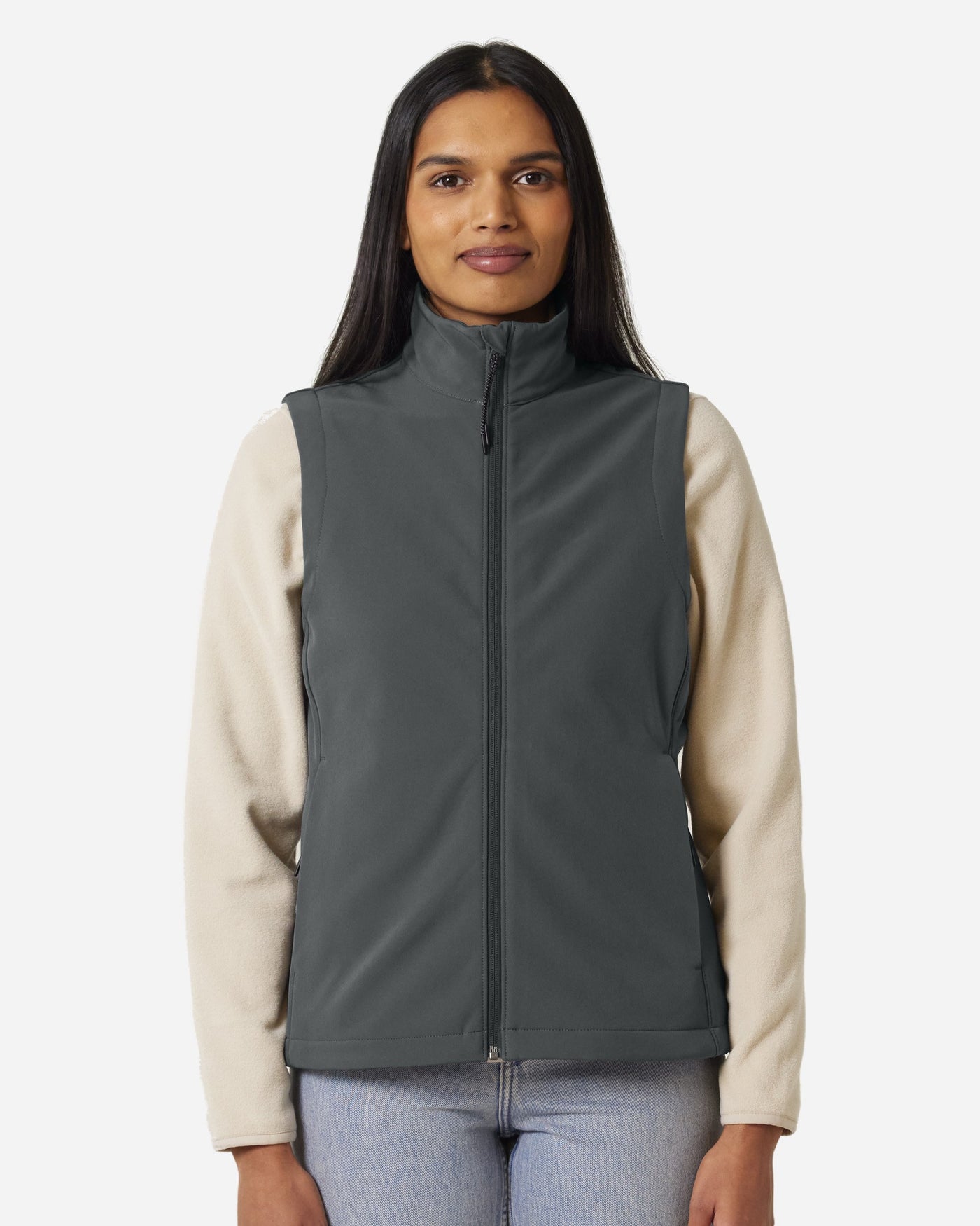 Gilet softshell femme Stella Trail Blazer porté, coloris Anthracite