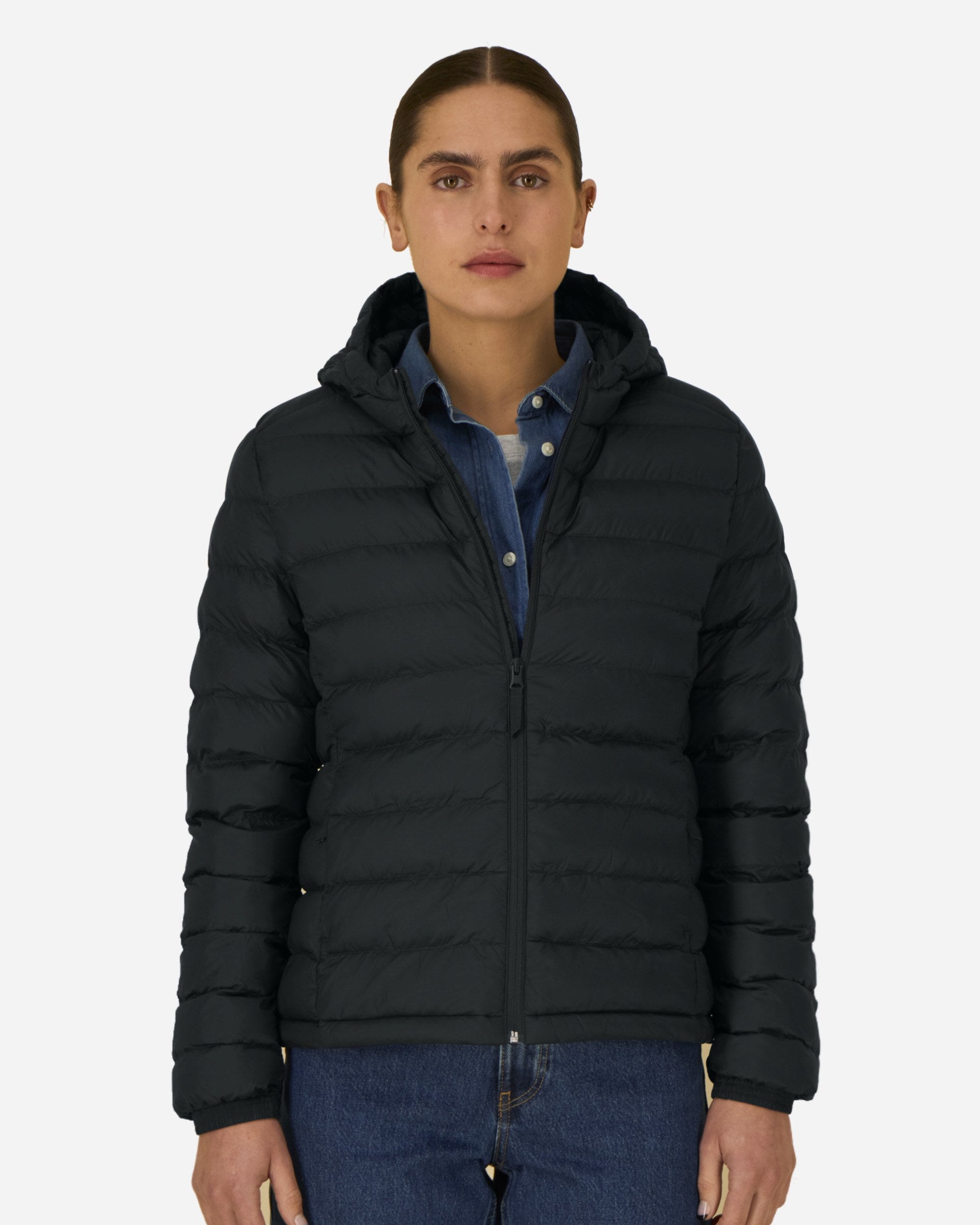 Doudoune à capuche femme Stella Voyager 2.0 porté, coloris Black