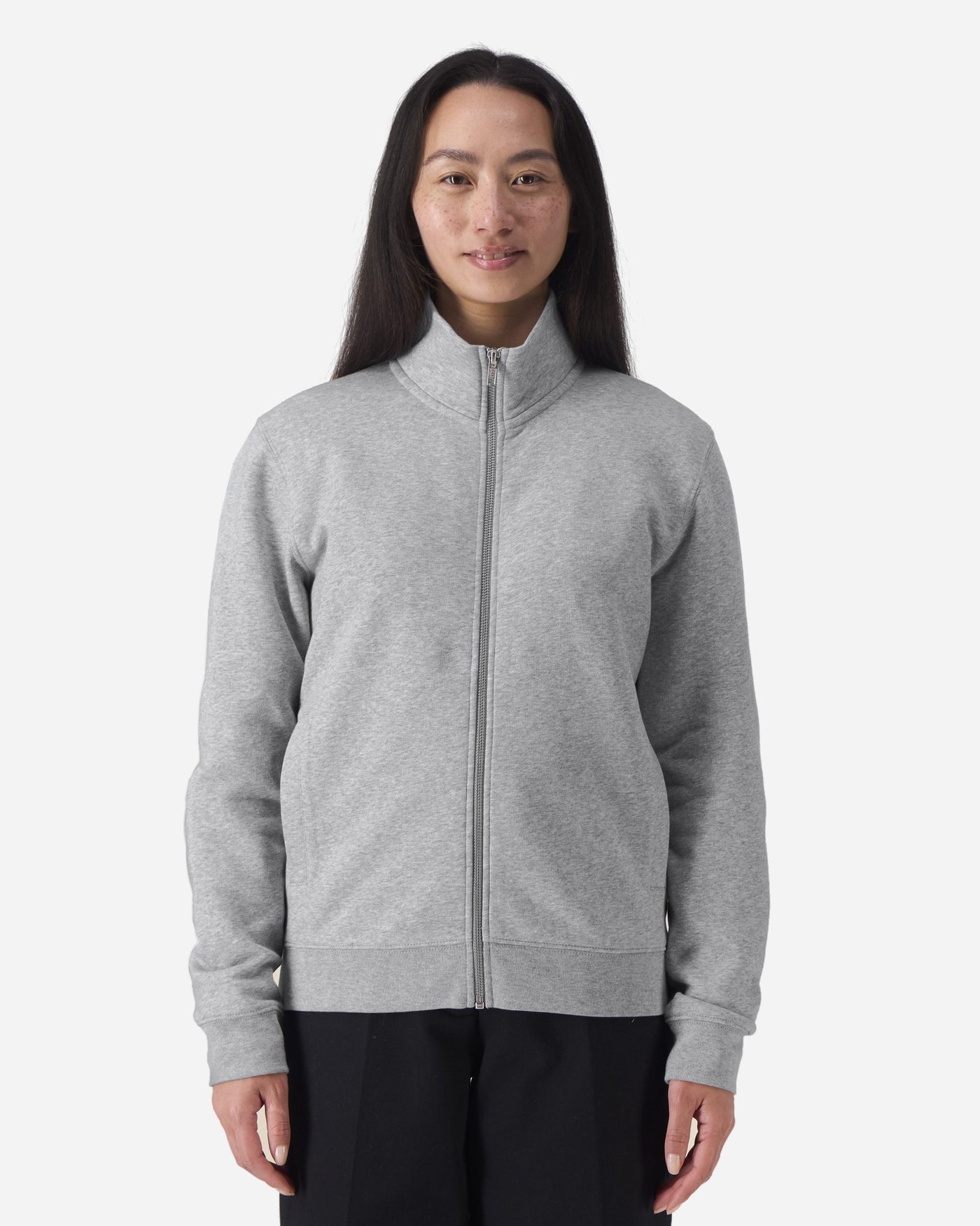 Sweat zippé unisexe Trailer 2.0 porté, coloris Heather Grey