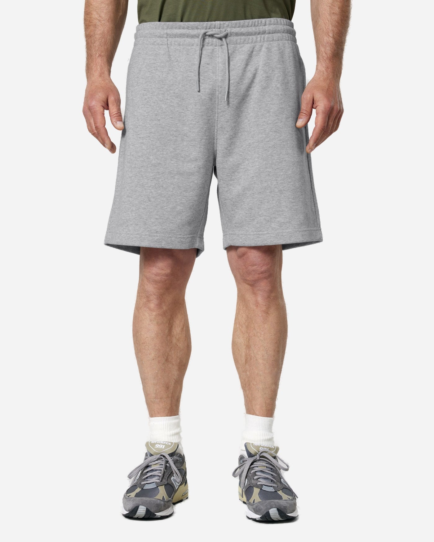 Short Trainer 2.0 porté, coloris Heather Grey