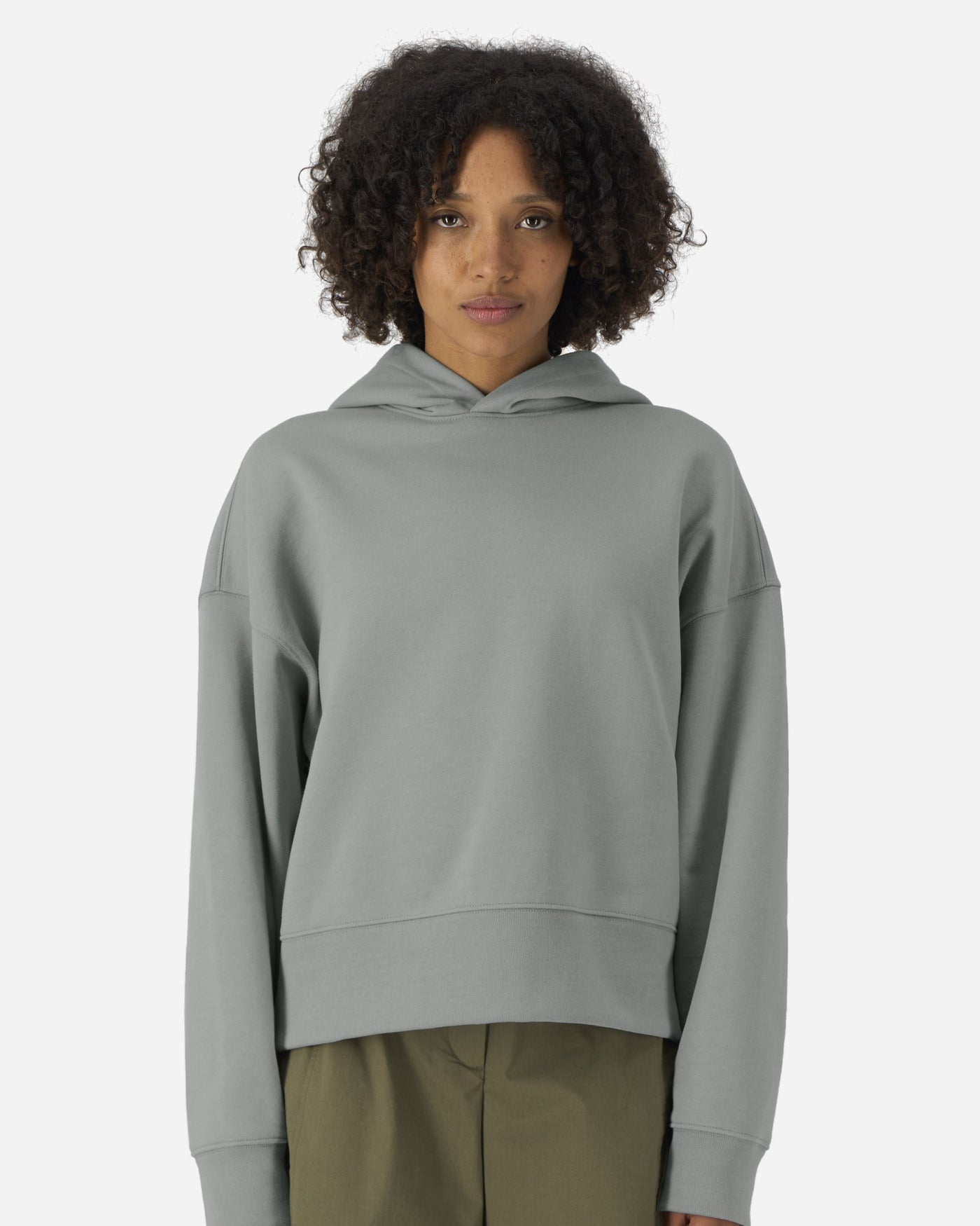 Sweat à capuche unisexe Voicer porté, coloris Misty Grey
