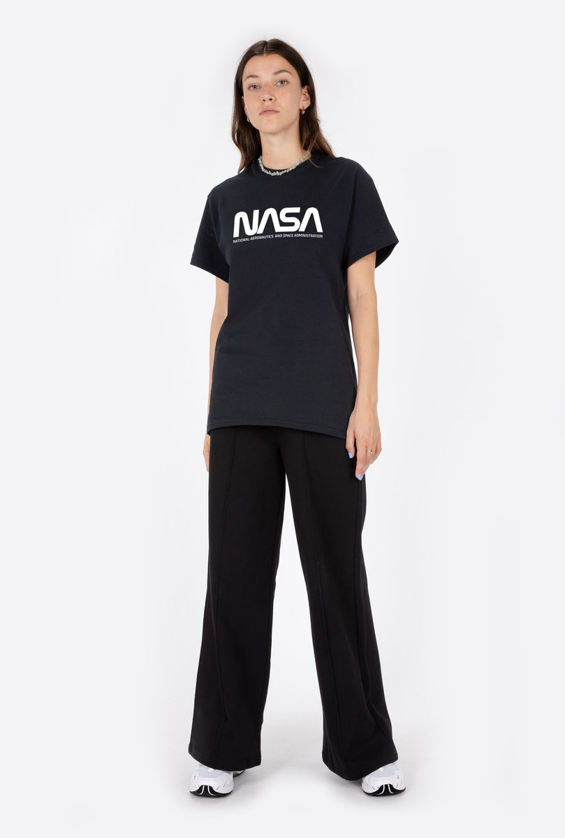 T-Shirt S/S NASA Worm Definition Black